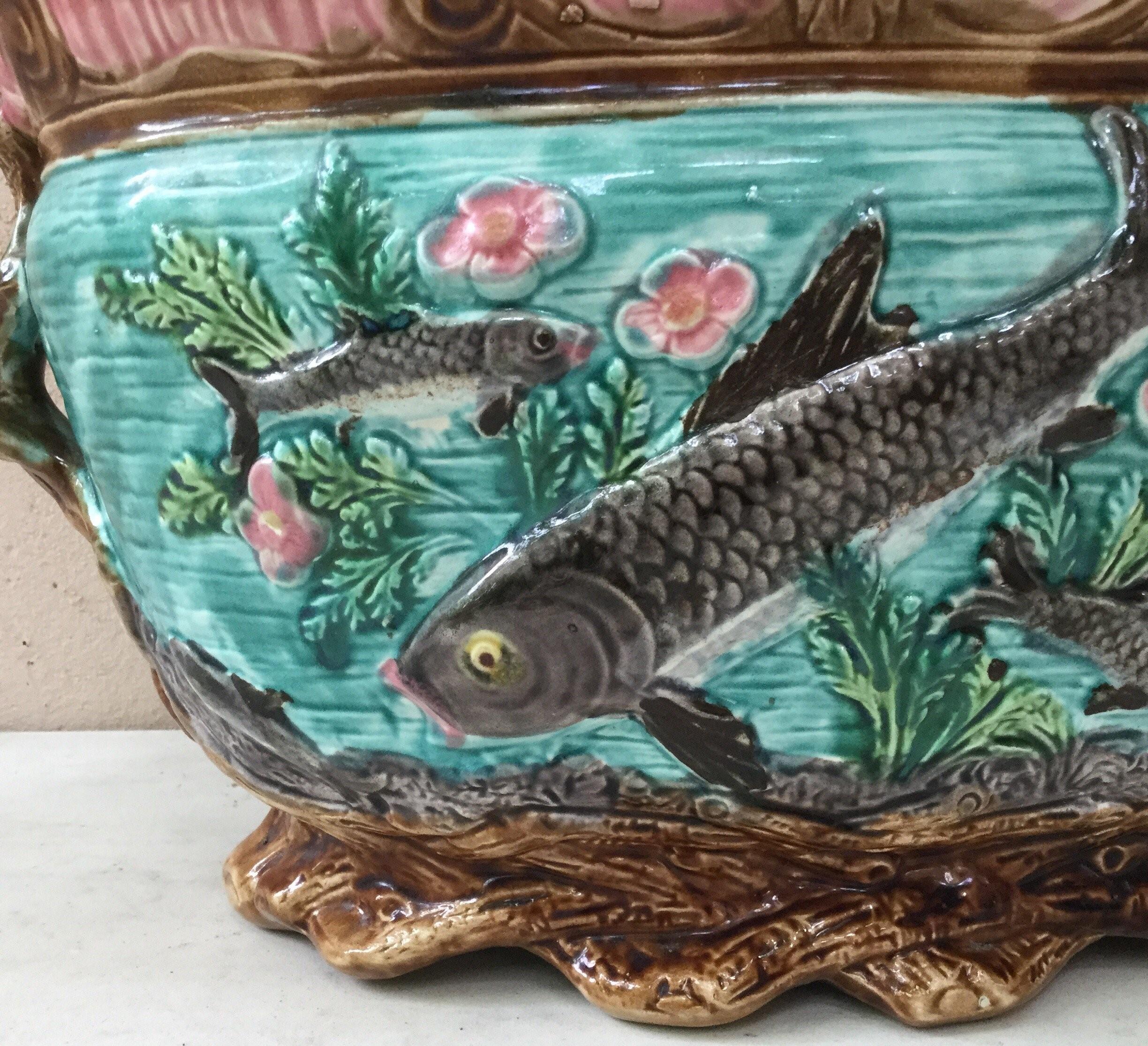 Late 19th Century French Majolica Fish Jardinière Onnaing, circa 1890 For Sale