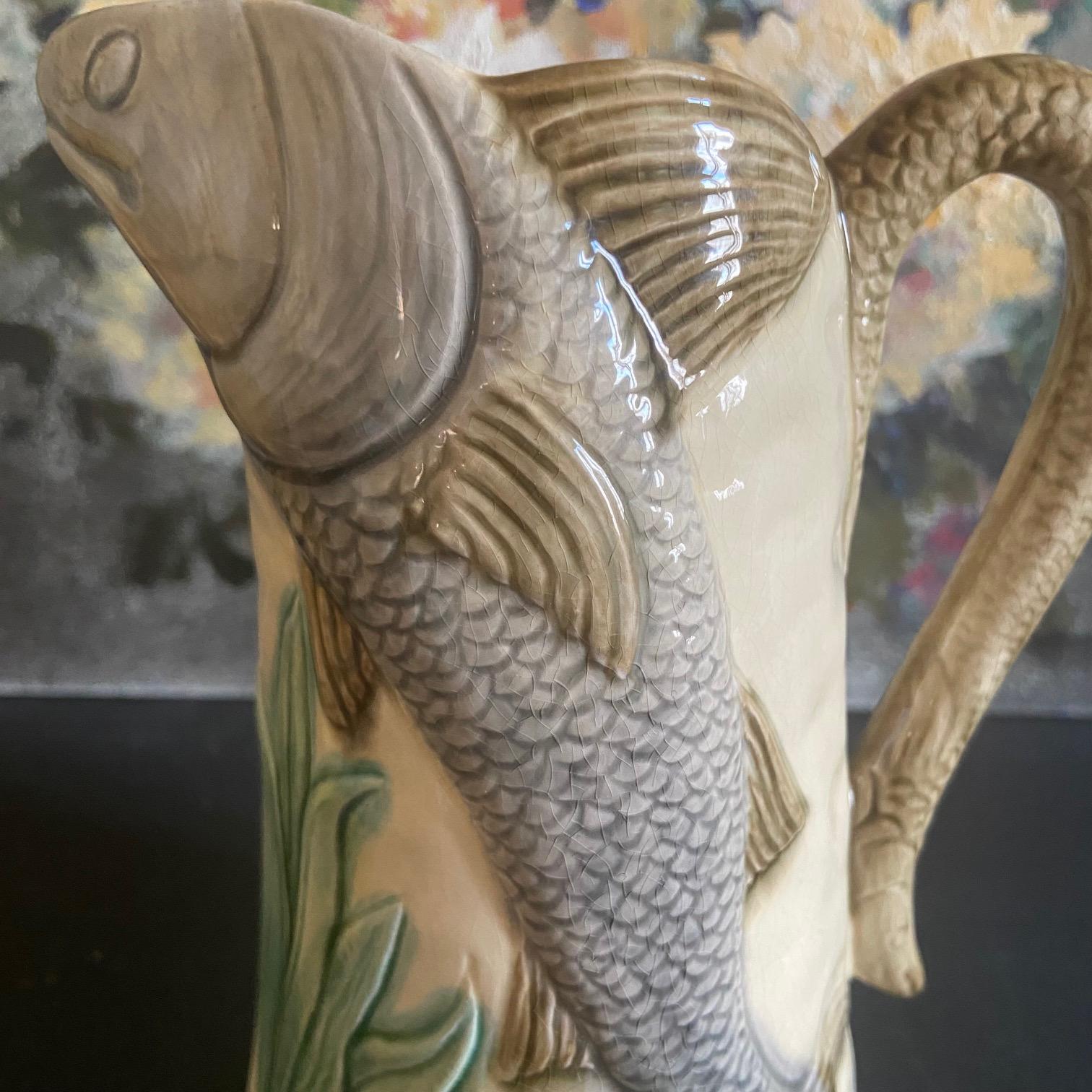 French Majolica Fish Pitcher, 1930s In Good Condition For Sale In ASNIÈRES-SUR-SEINE, FR
