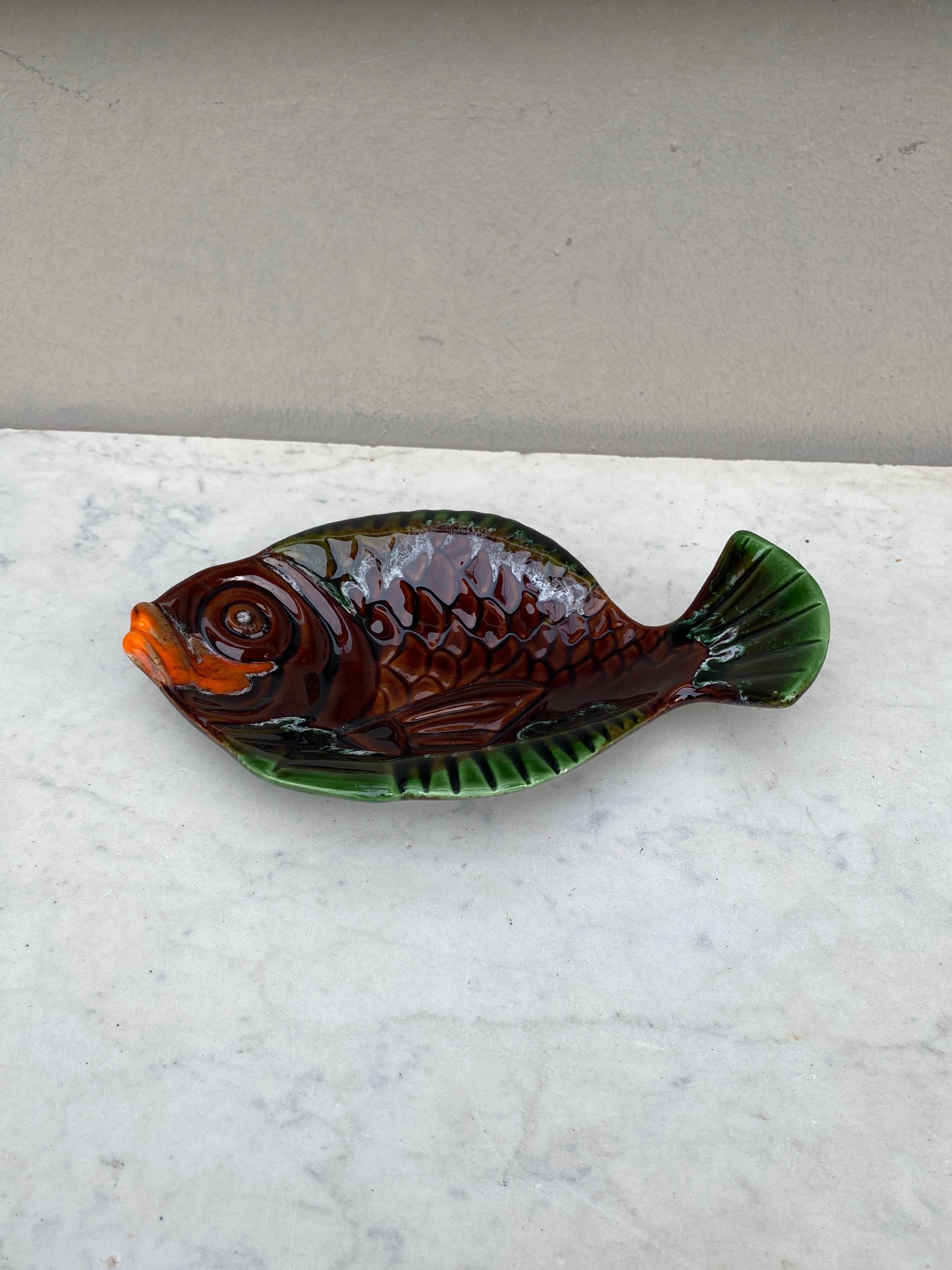 Mid-Century Modern French Majolica Fish Platter Vallauris, Circa 1950 For Sale