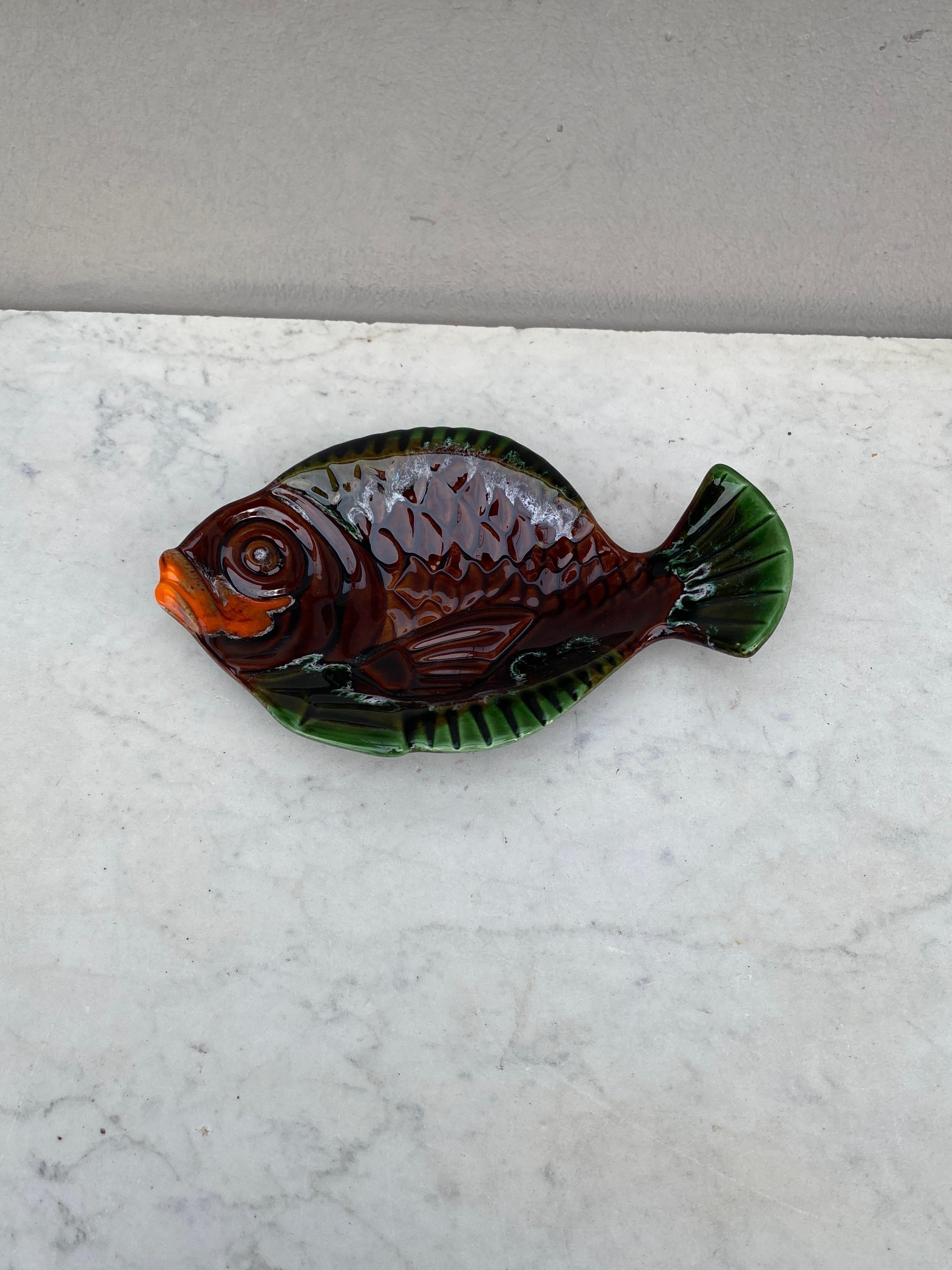 Mid-20th Century French Majolica Fish Platter Vallauris, Circa 1950 For Sale