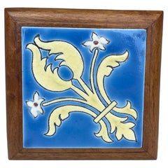 Posavasos de mayólica francesa Flor de Lis