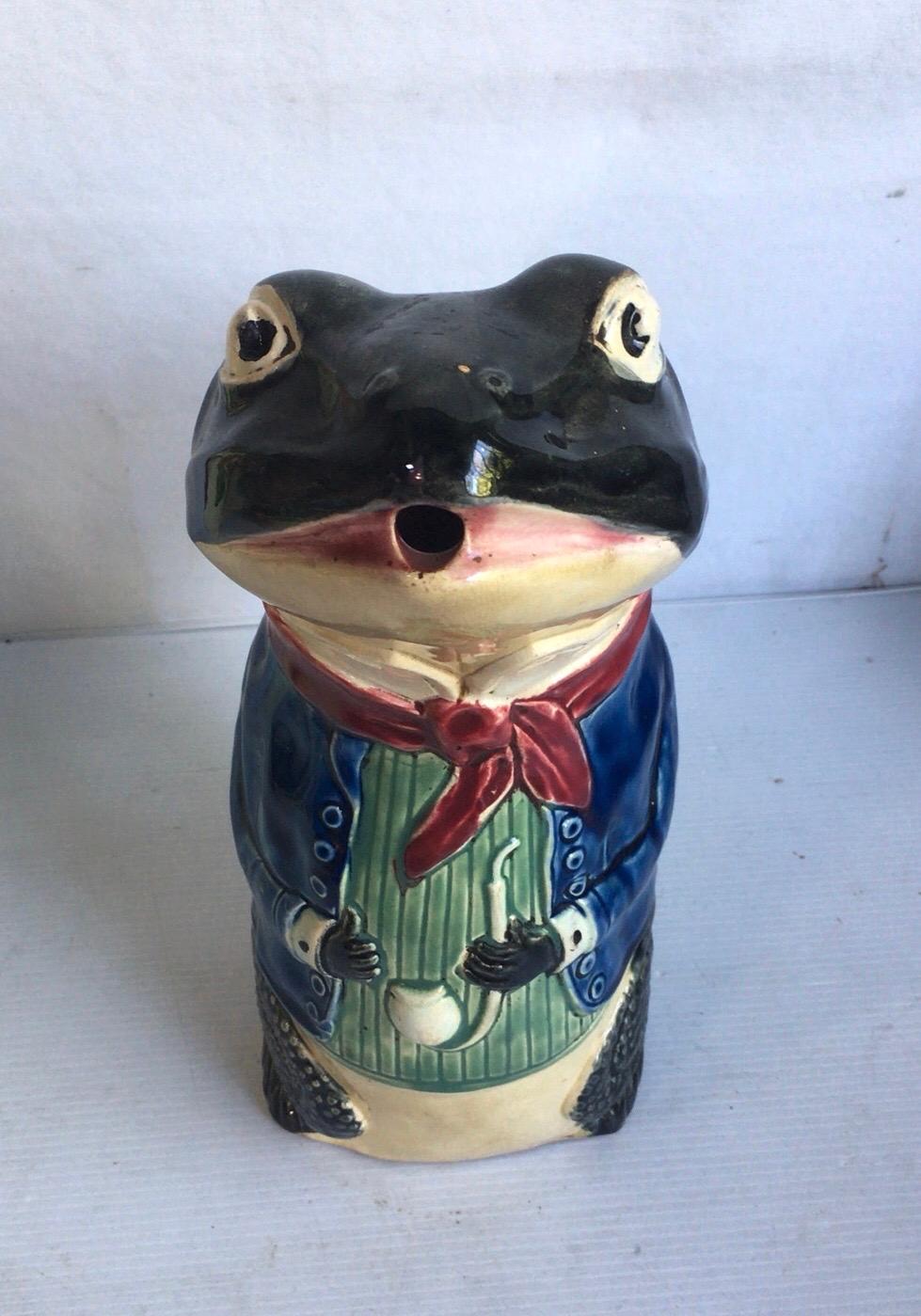 French Majolica Frog Pitcher Fives Lille, circa 1890 1