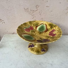 French Majolica Fruits Cake Stand or Comport Sarreguemines, circa 1920