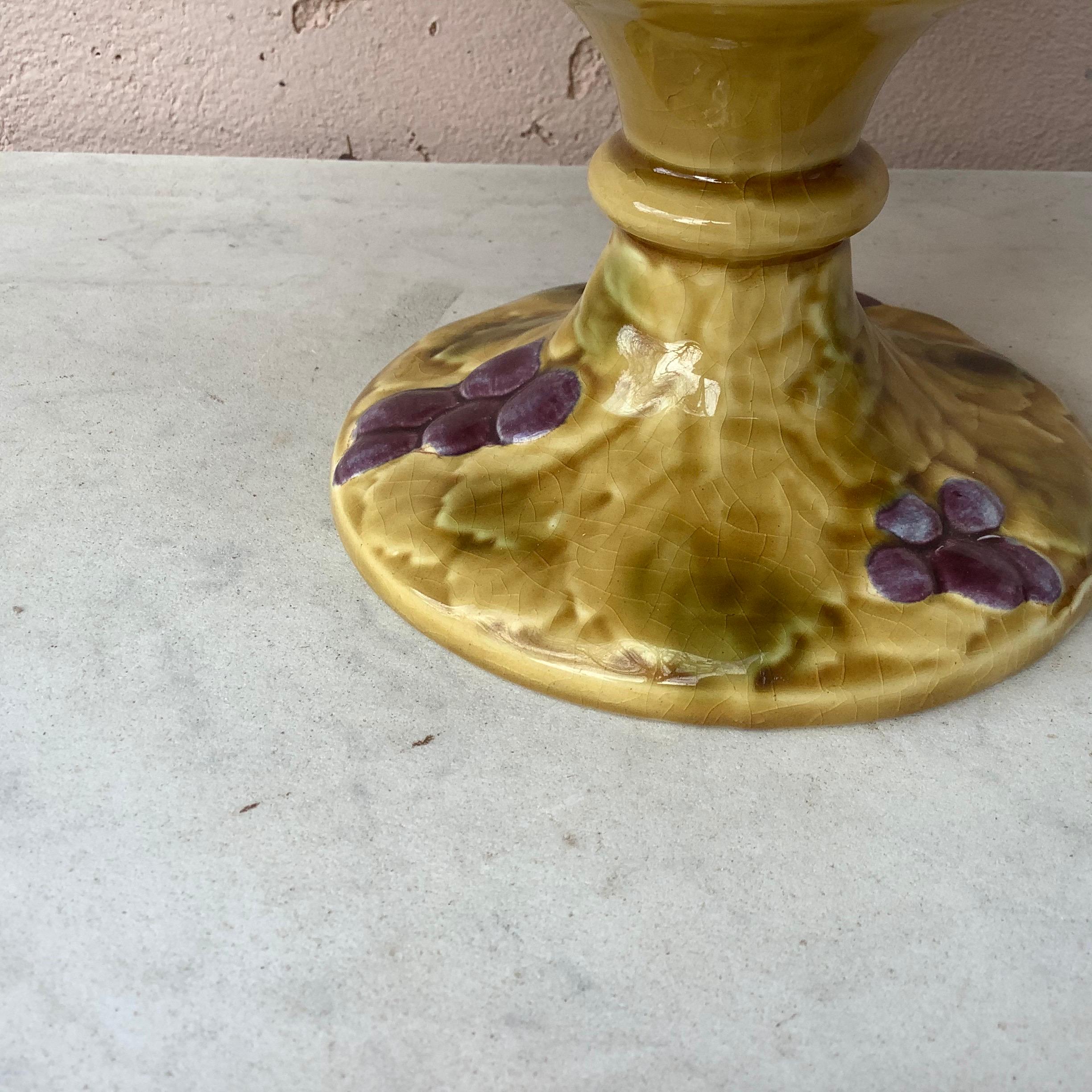 Mid-20th Century French Majolica Fruits Cake Stand or Comport Sarreguemines, circa 1920 For Sale