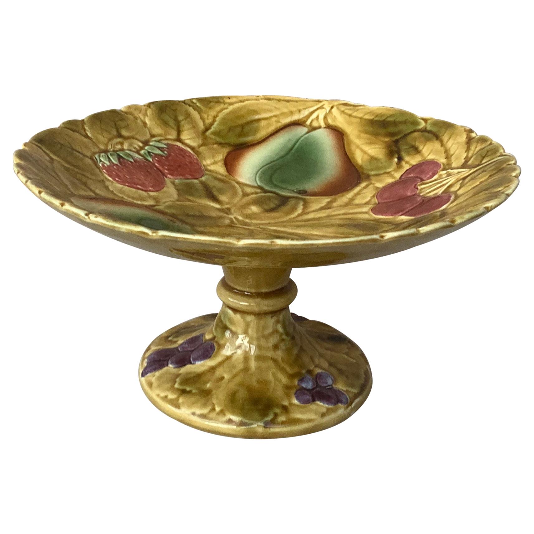 French Majolica Fruits Cake Stand or Comport Sarreguemines, circa 1920 For Sale