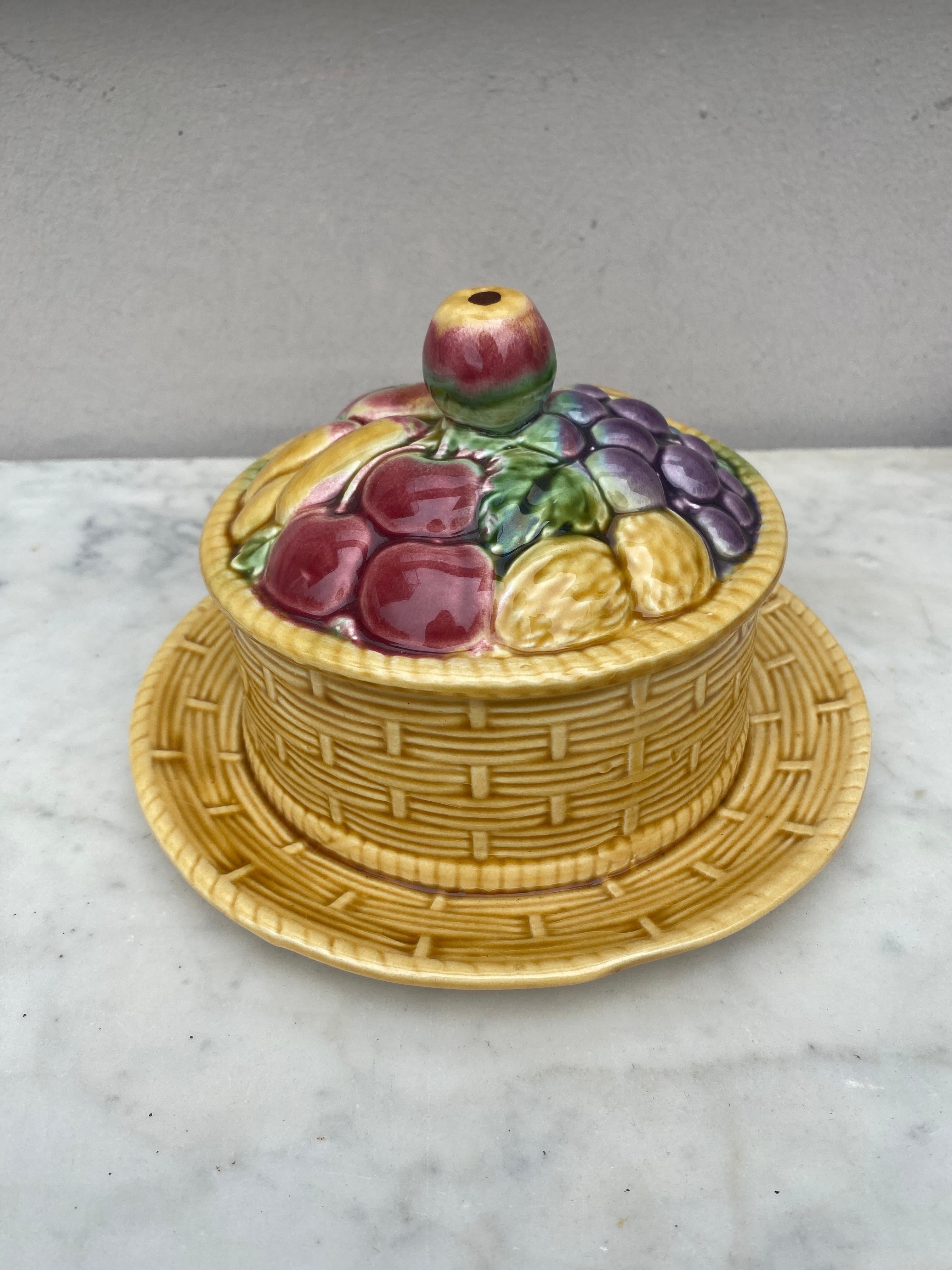 Country French Majolica Fruits Tureen Sarreguemines, circa 1920 For Sale