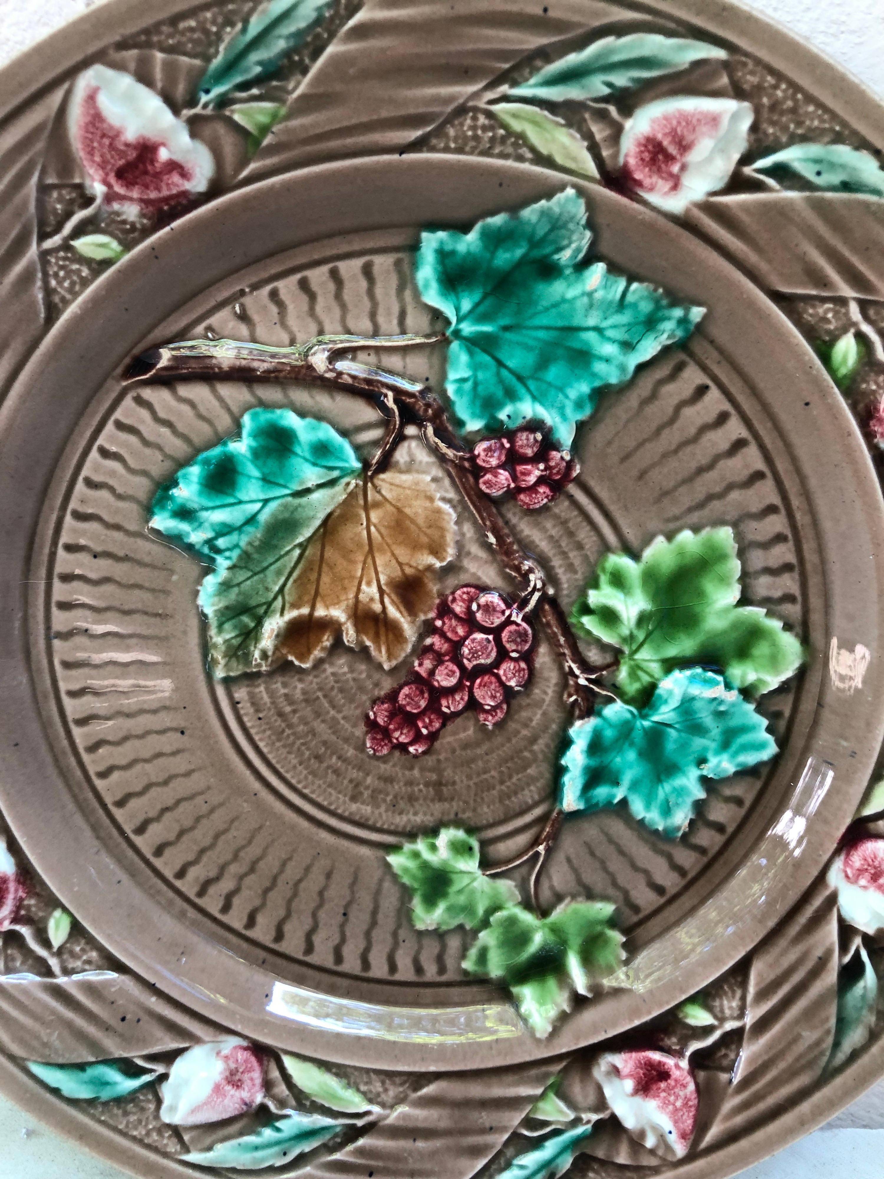 French Majolica grape & flowers plate Luneville, circa 1880.