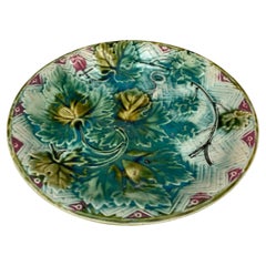 French Majolica Grape Leaves Plate Onnaing, circa 1900