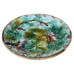 French Majolica Grape Leaves Plate Onnaing, circa 1900