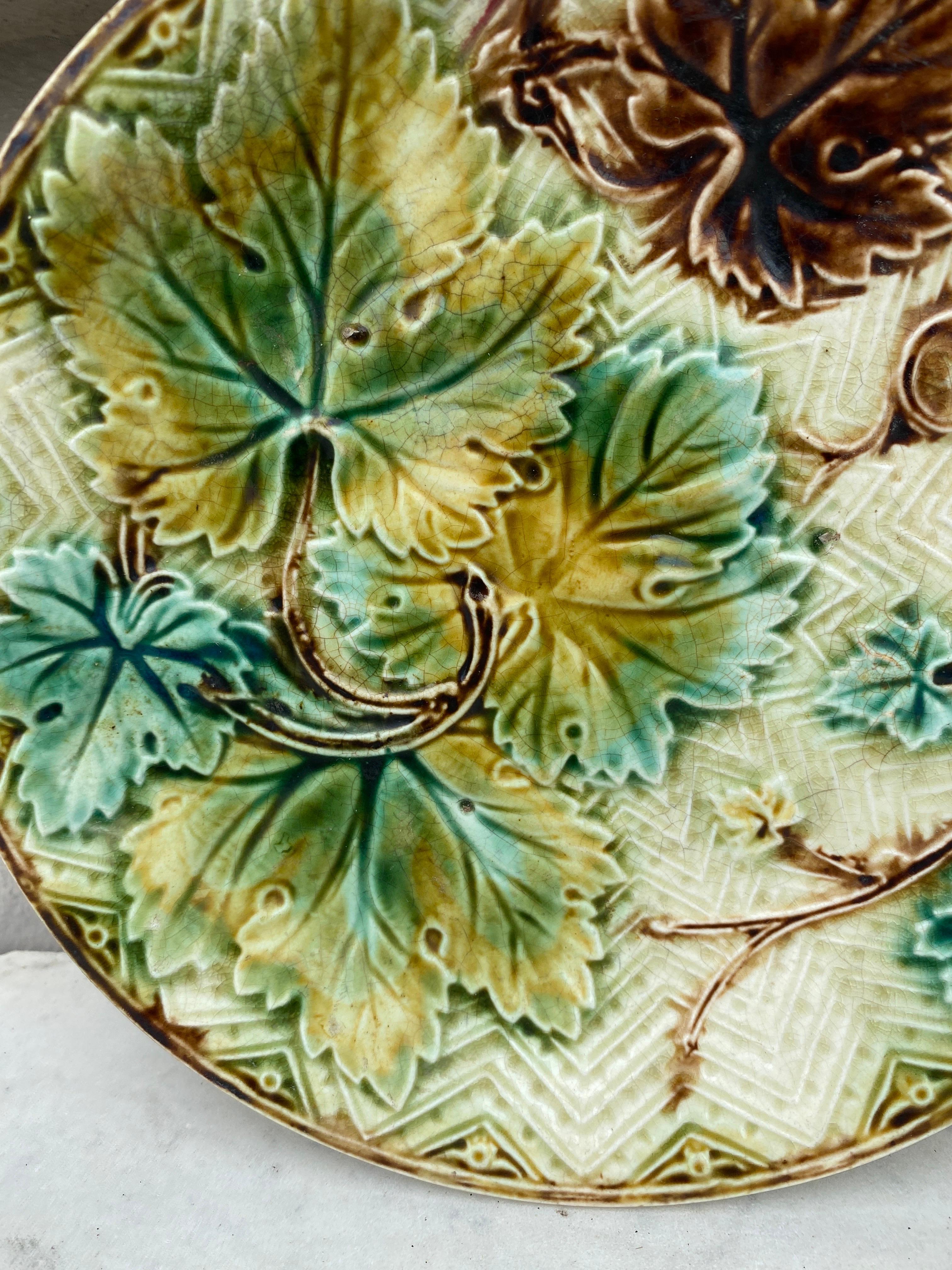 Country French Majolica Grape Leaves Plate Onnaing, circa 1900 For Sale