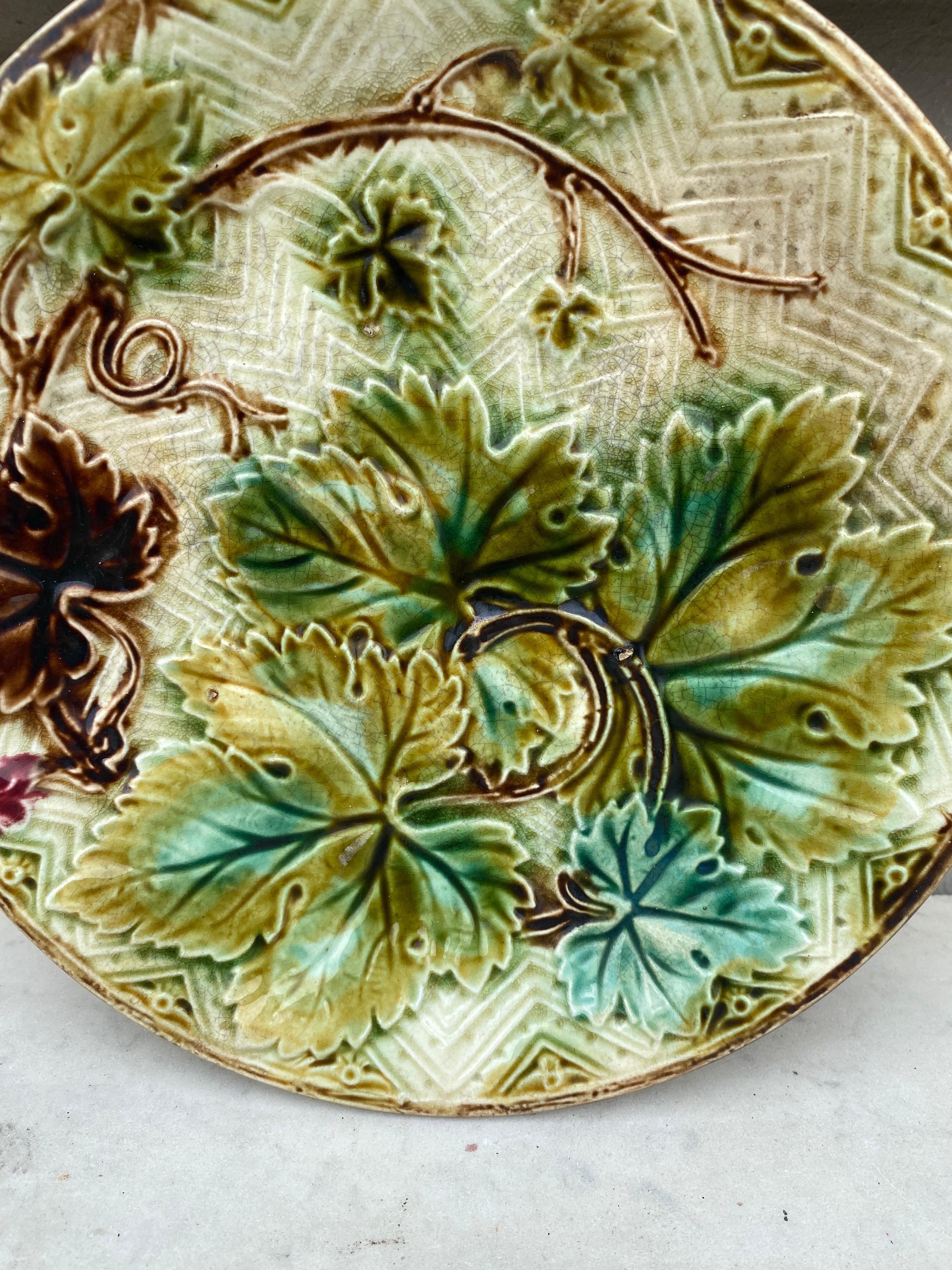 Country French Majolica Grape Leaves Plate Onnaing, circa 1900 For Sale