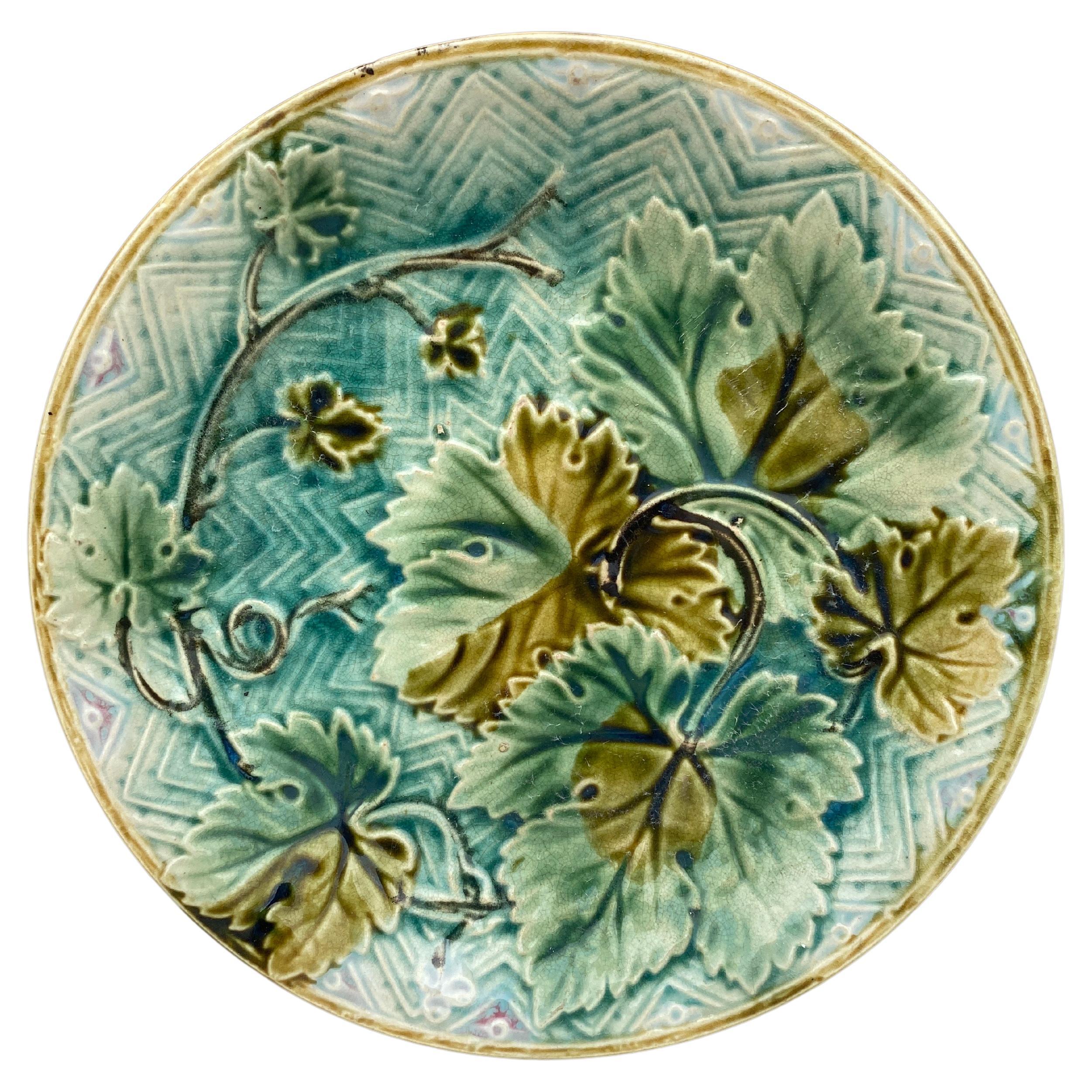 French Majolica Grape Leaves Plate Onnaing, circa 1900 For Sale