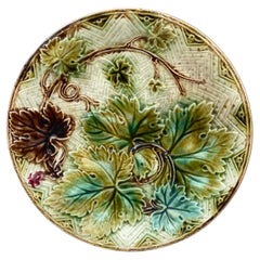 Antique French Majolica Grape Leaves Plate Onnaing, circa 1900