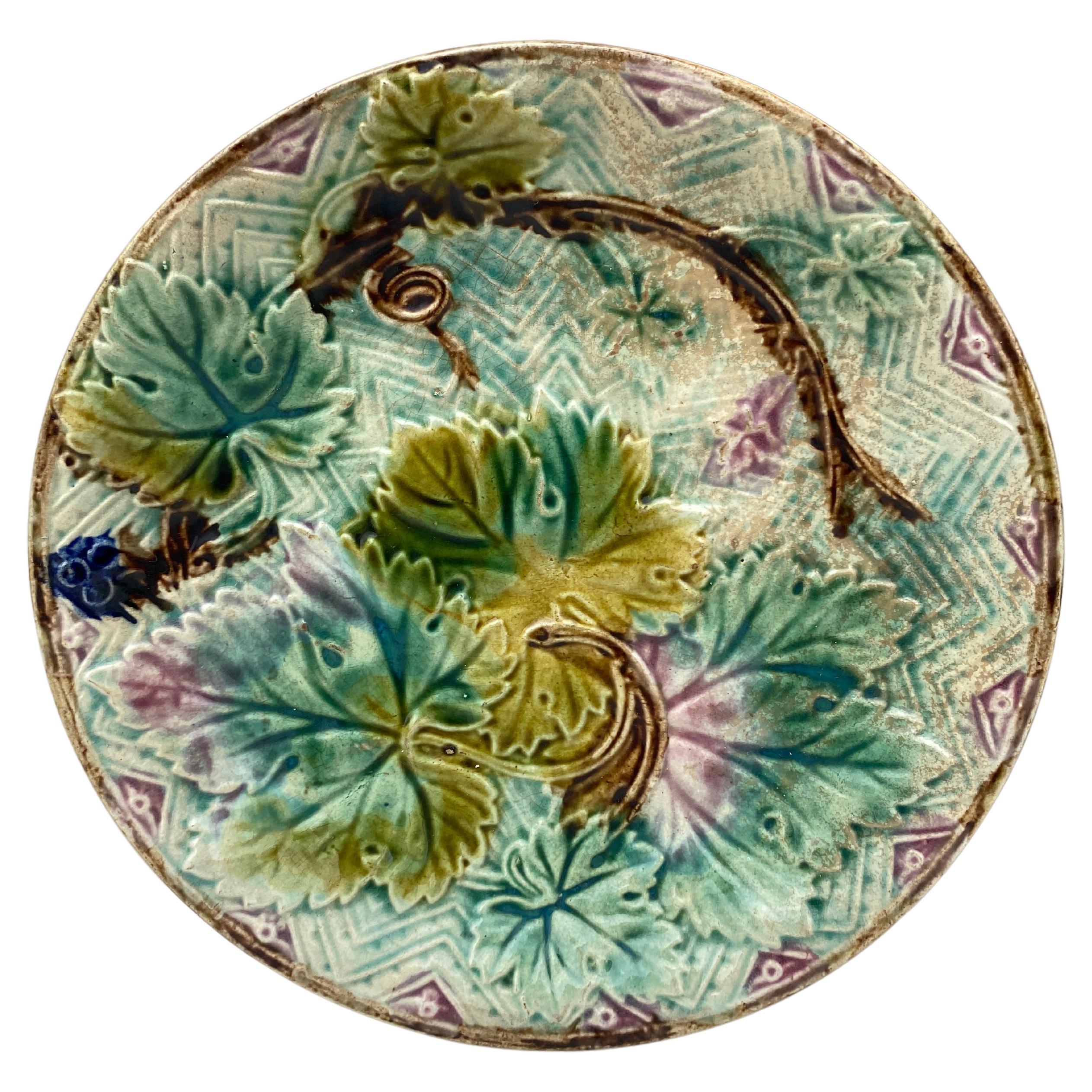 French Majolica Grape Leaves Plate Onnaing, circa 1900