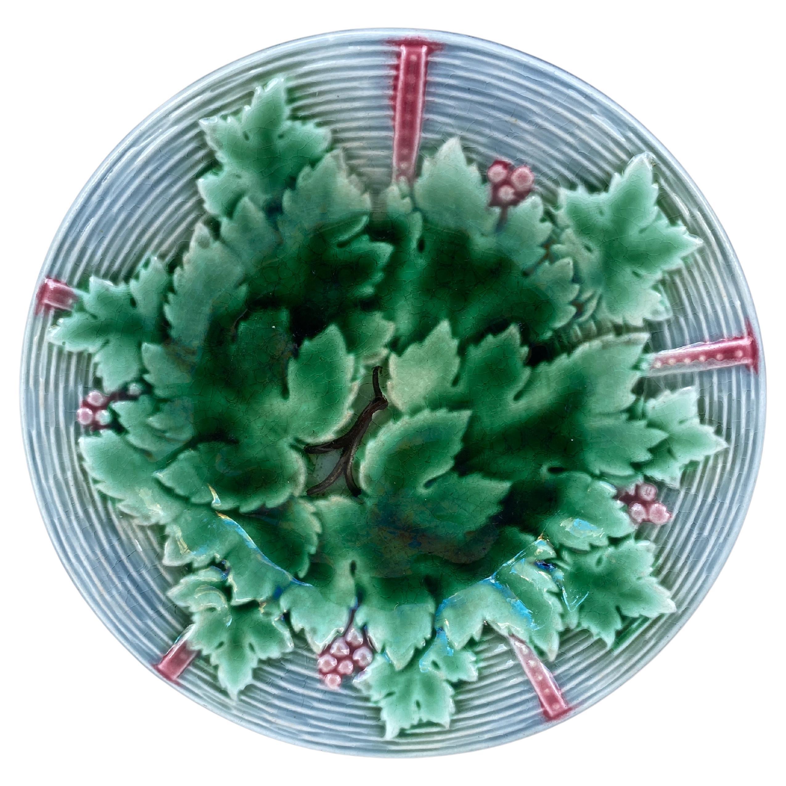 French Majolica Grapes Plate Gien, circa 1890