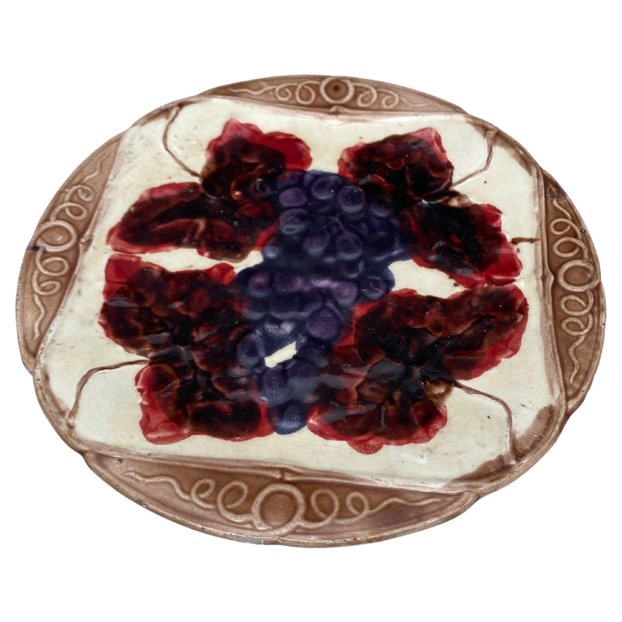 French Majolica grapes plate Orchies, circa 1900.
 