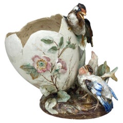 Jardinière en majolique française Oeuf et oiseaux Edouard Gilles, vers 1880