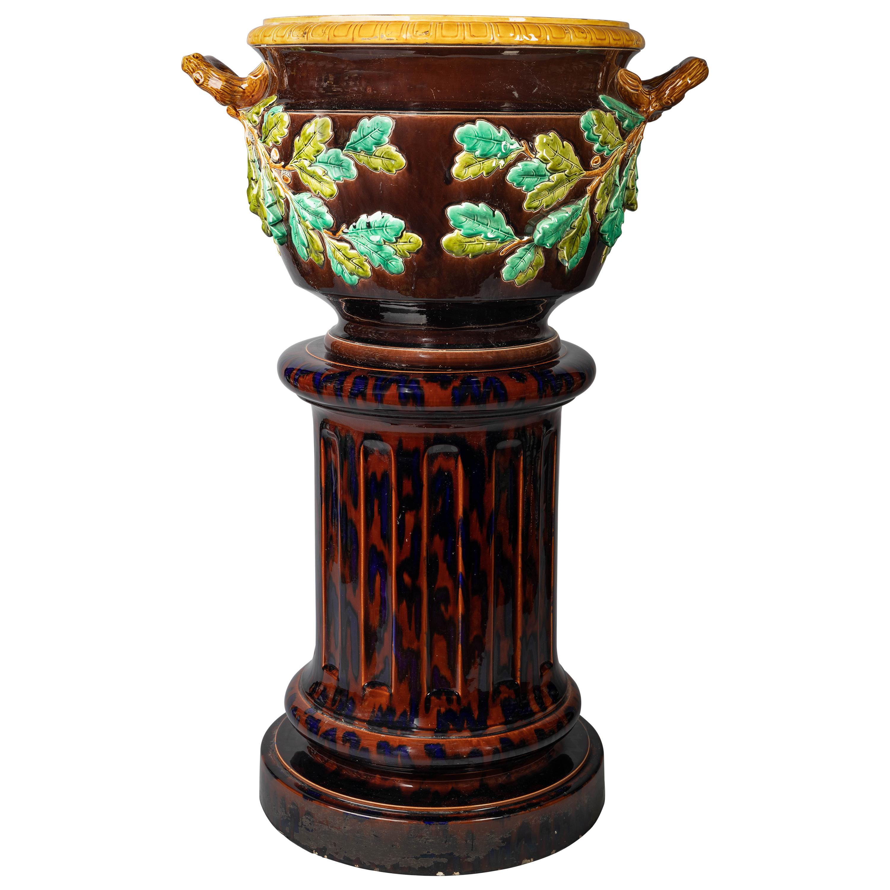 French Majolica Jardinière on Fluted Pedestal, Sarreguemines, circa 1880 For Sale