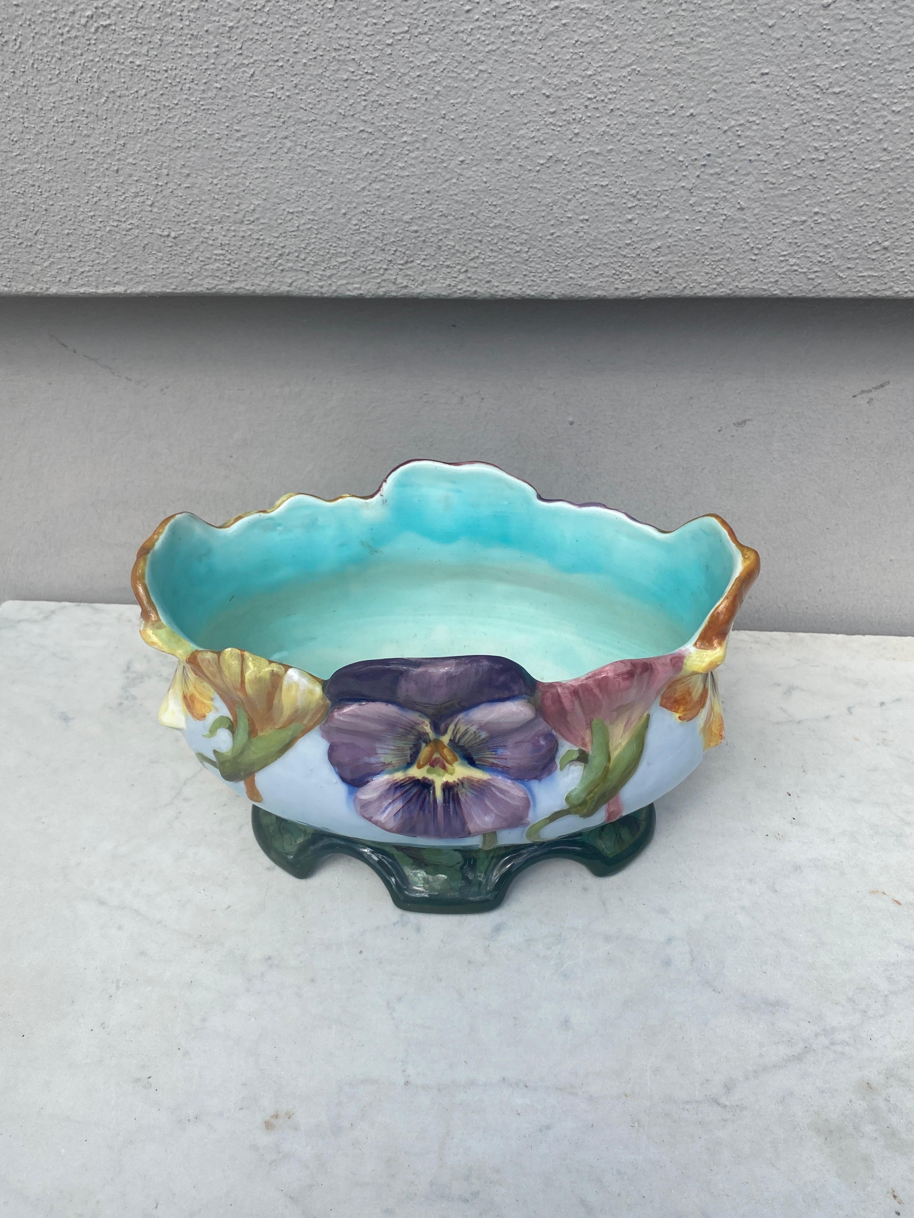 Français Jardinière Pansies Delphin Massier, vers 1890 en vente