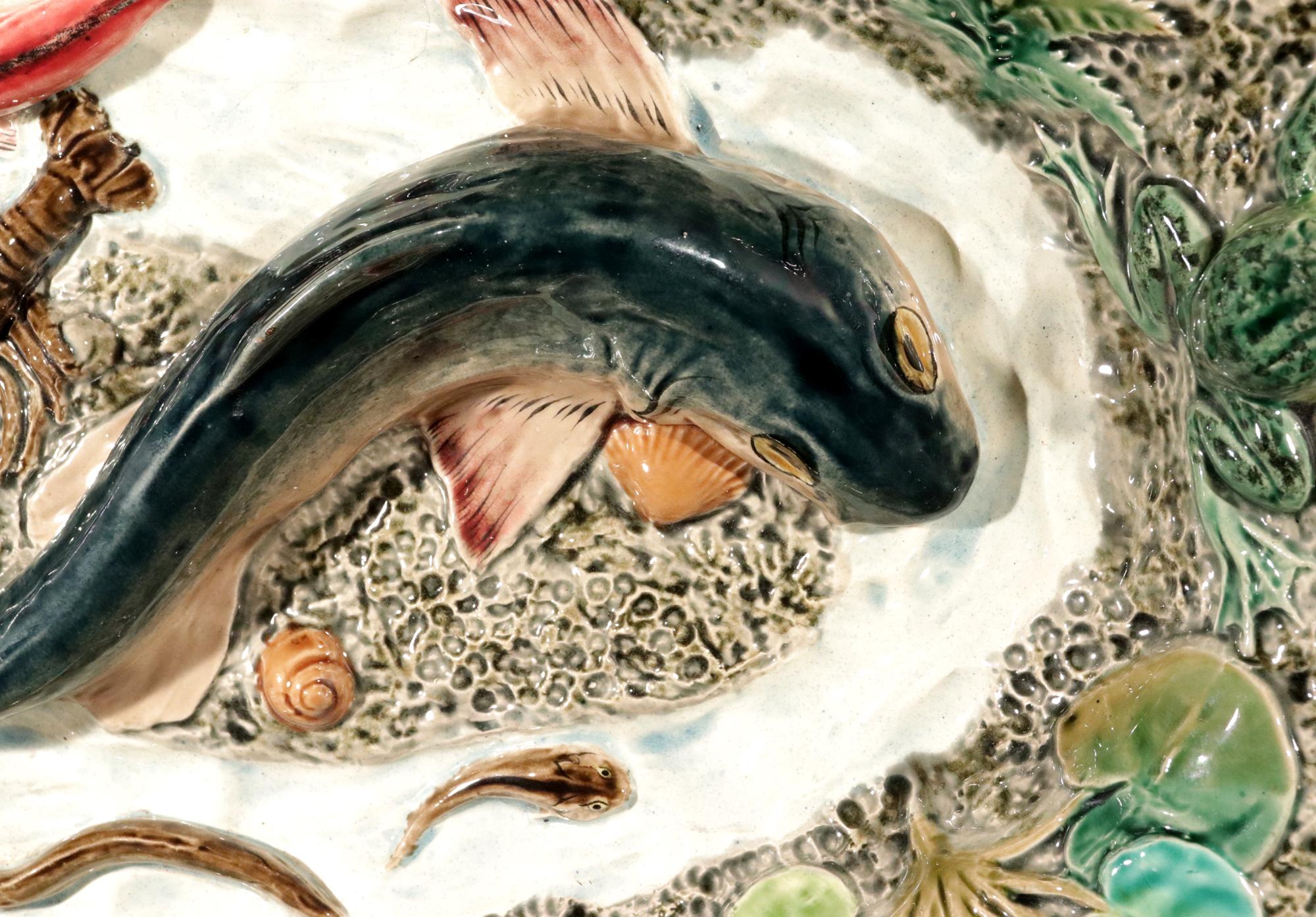 Französische Majolika Großes Fischgericht aus Palissy, Longchamps Hersteller. im Angebot 9