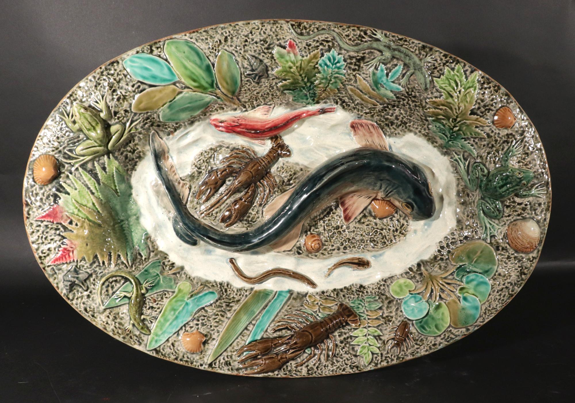 Französische Majolika Großes Fischgericht aus Palissy, Longchamps Hersteller. (Keramik) im Angebot