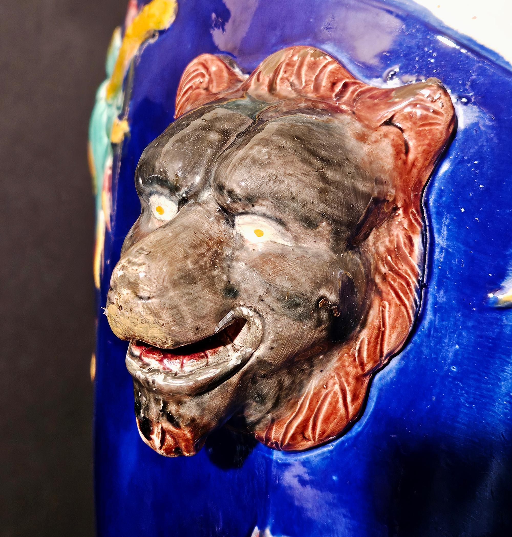Grandi urne in maiolica francese - Una coppia in vendita 8