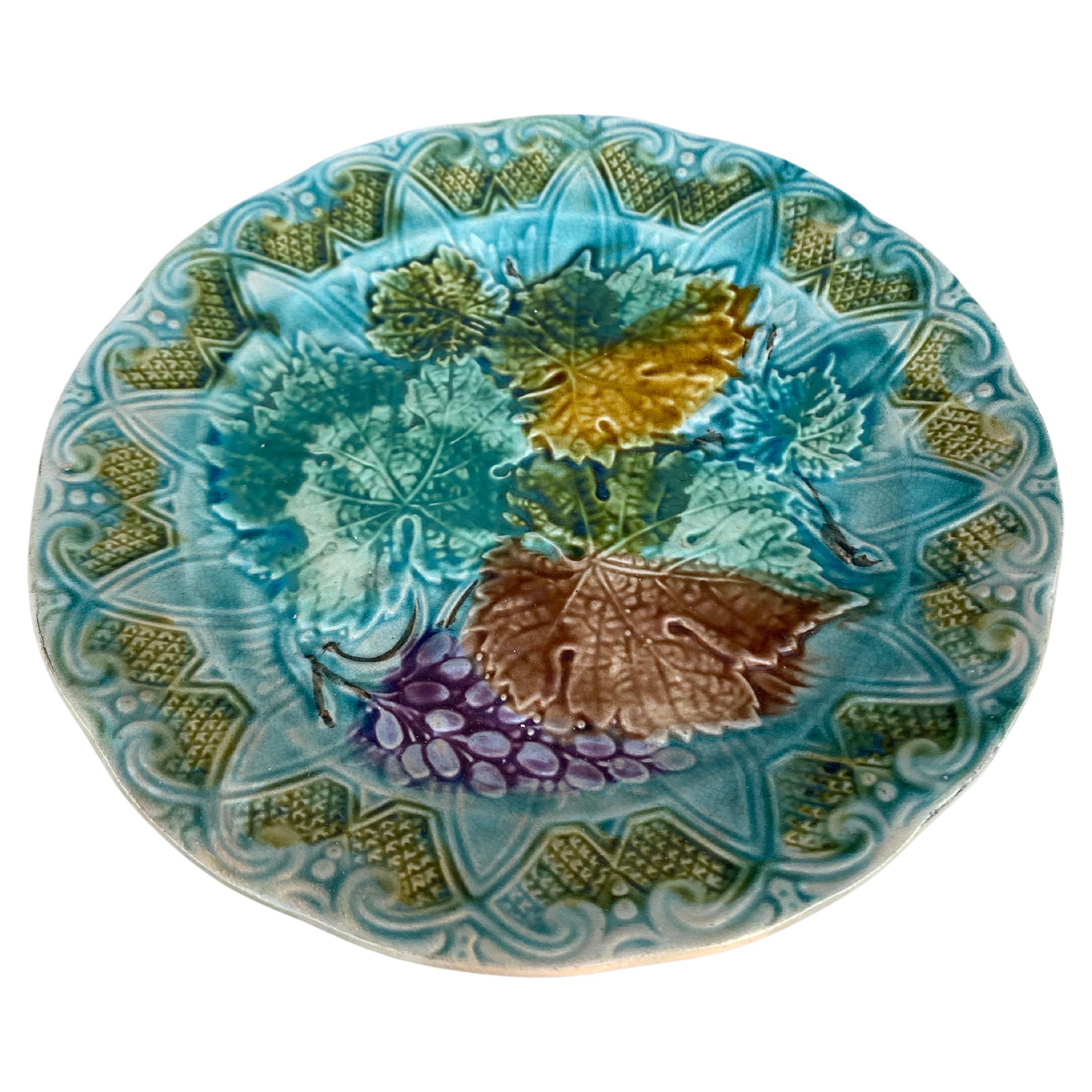 French Majolica leaves & grapes plate Onnaing, circa 1900.