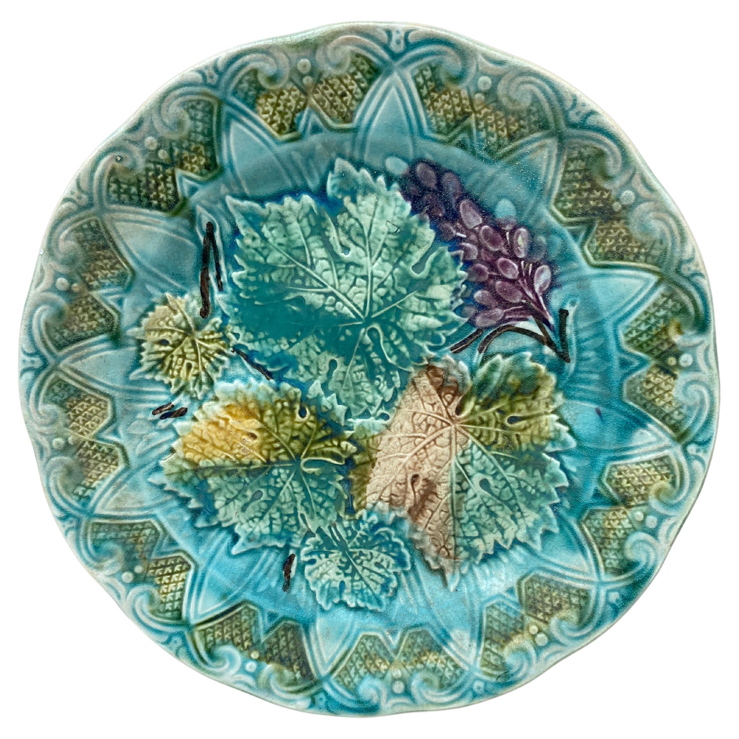 French Majolica Leaves & Grapes Plate Onnaing, circa 1900