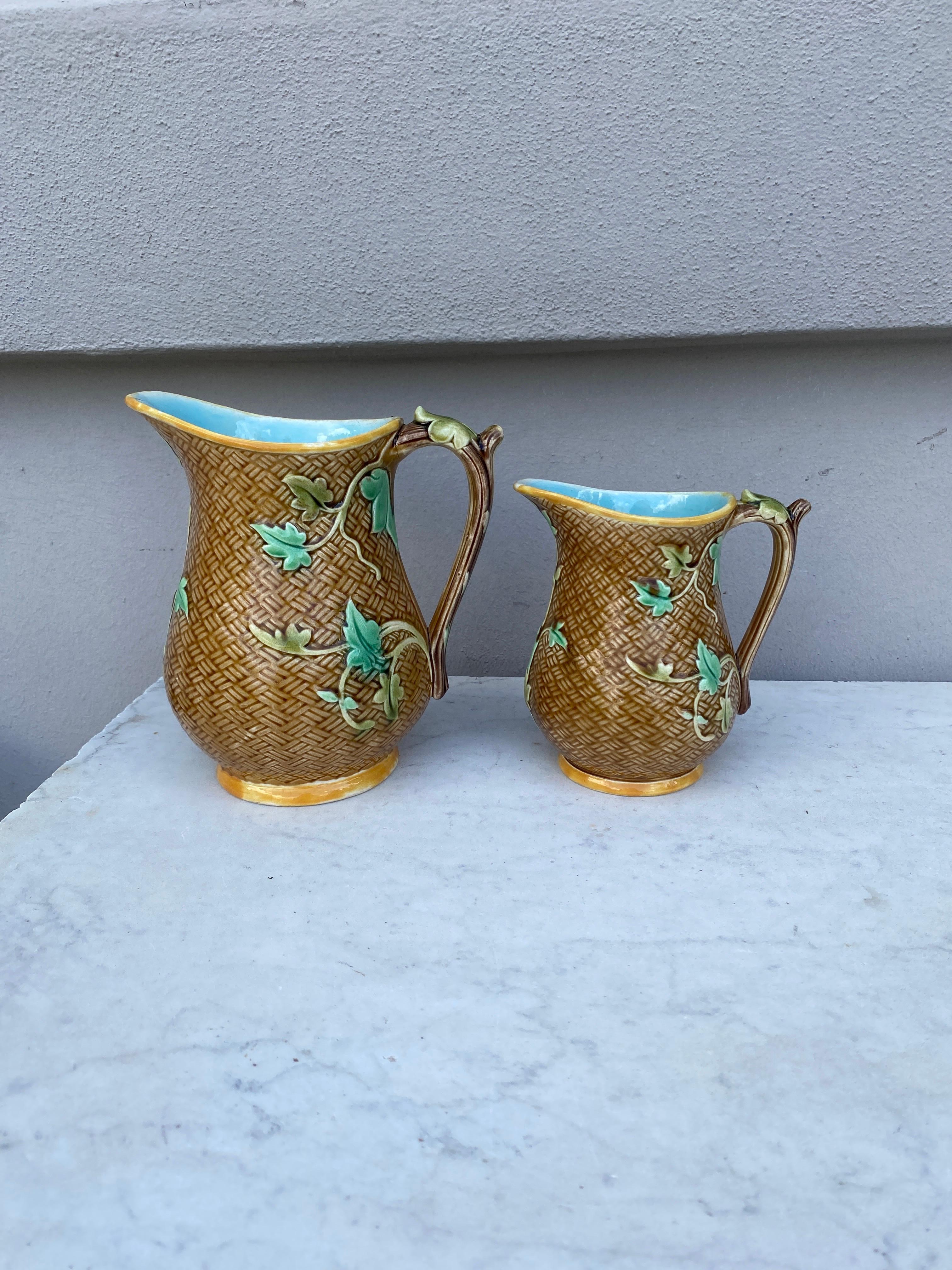 French Majolica Leaves Pitcher Sarreguemines, circa 1870 For Sale 2