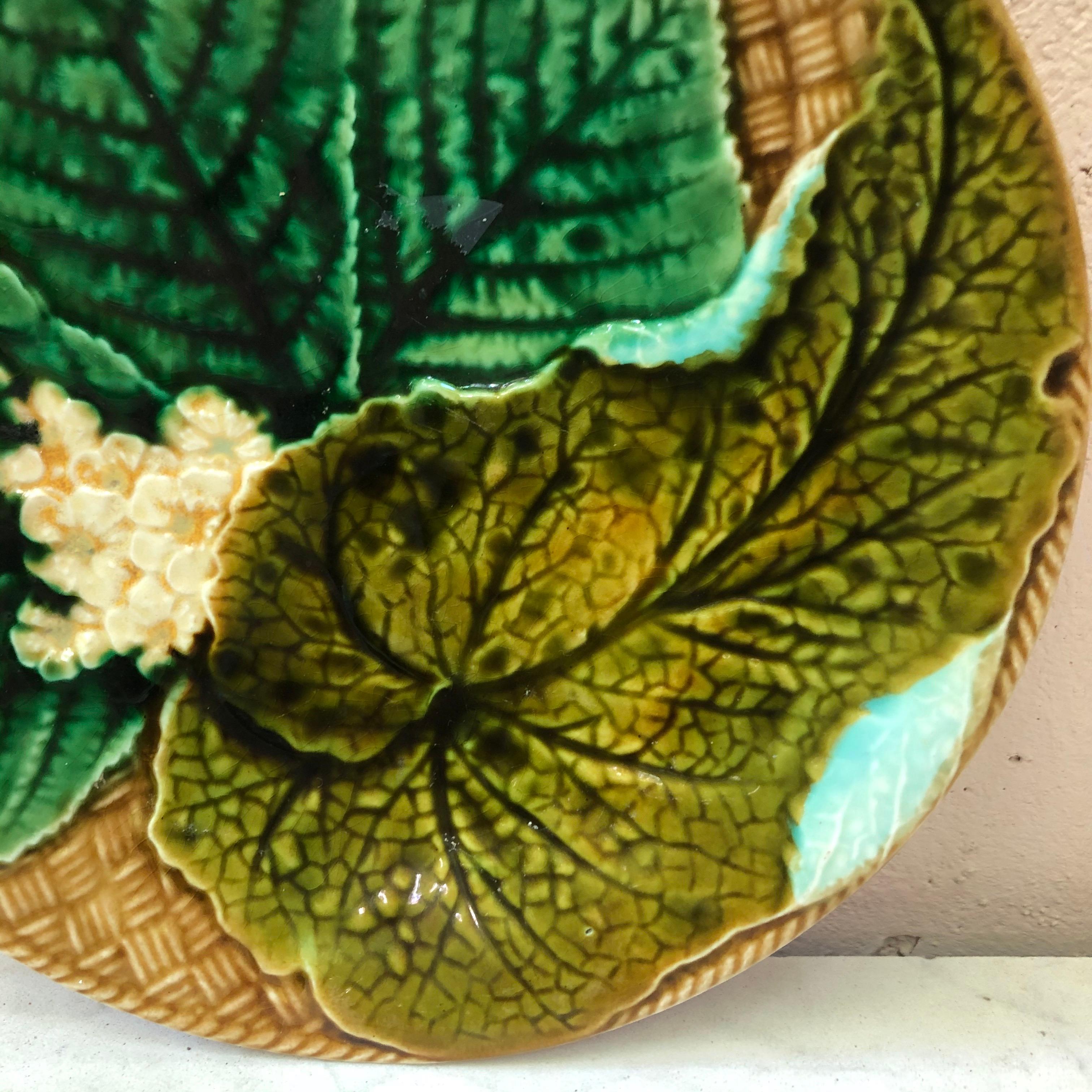French Majolica Leaves Plate Clairefontaine, circa 1890 In Good Condition In Austin, TX