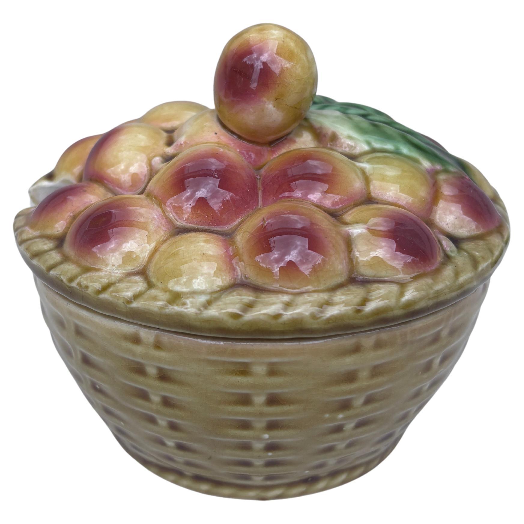 French Majolica Mirabelle Plums Tureen Sarreguemines, circa 1920