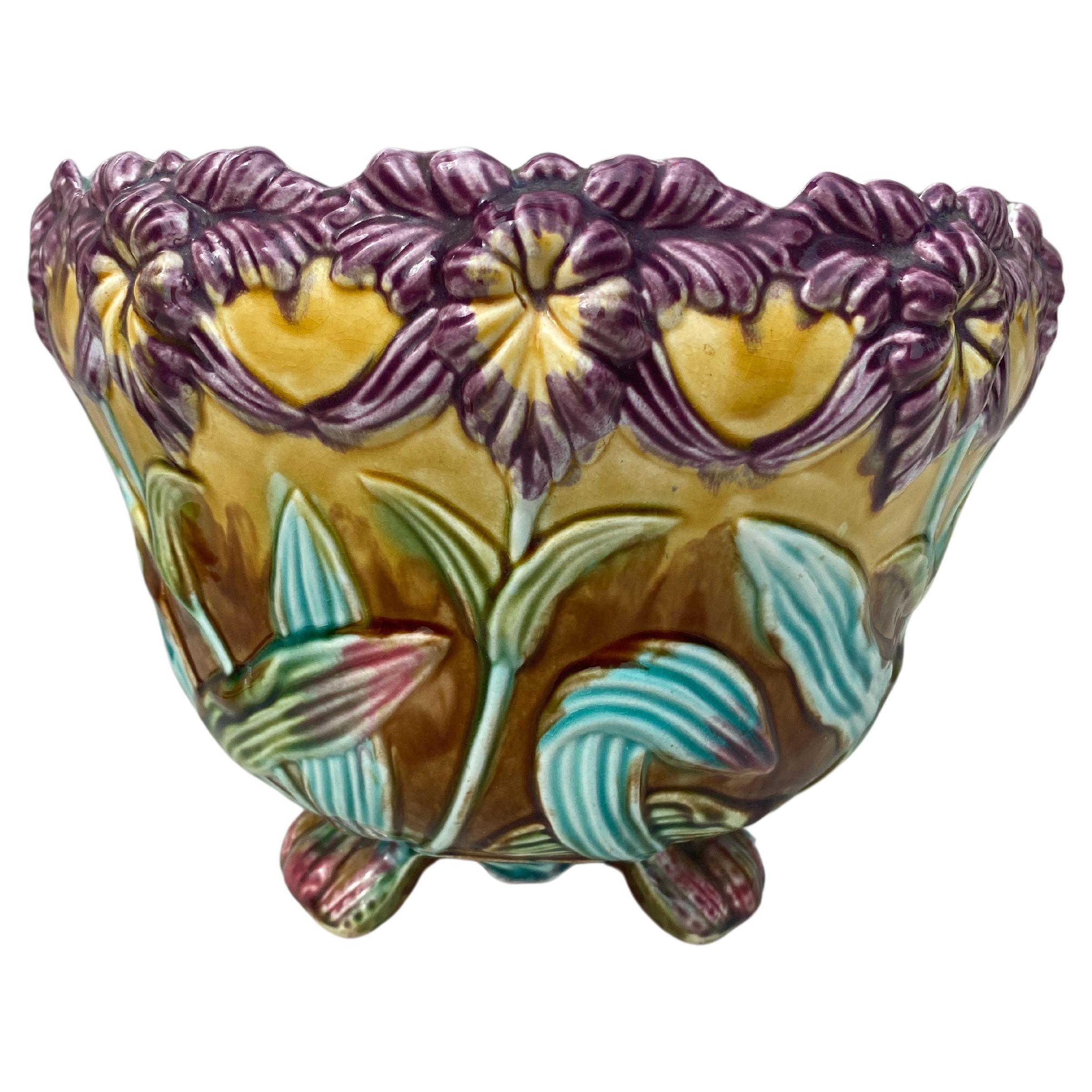 French Majolica Orchid Jardinière Onnaing, circa 1880 In Good Condition For Sale In Austin, TX