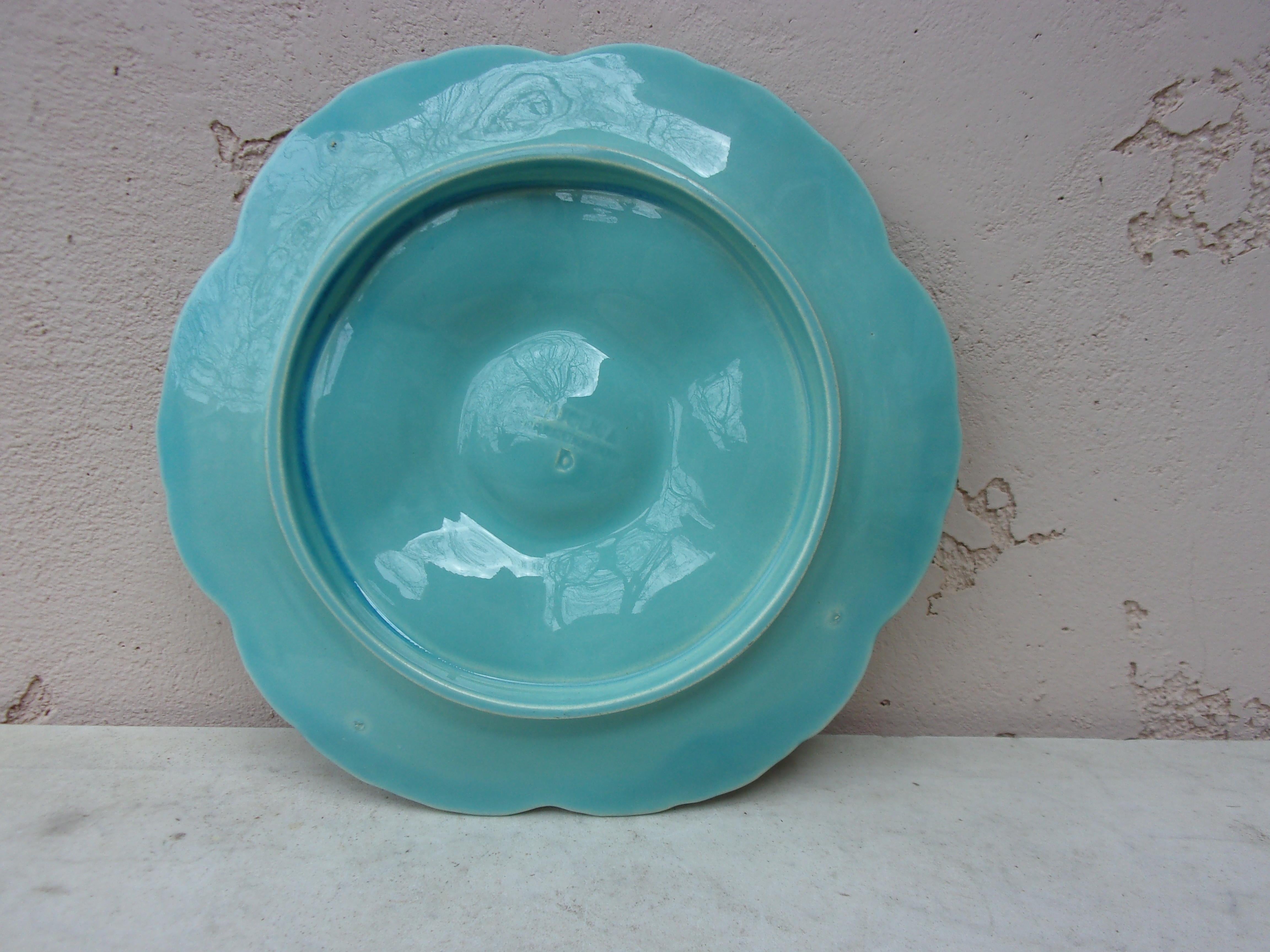 Late 19th Century French Majolica Oyster Aqua Turquoise Plate Sarreguemines, circa 1870 For Sale