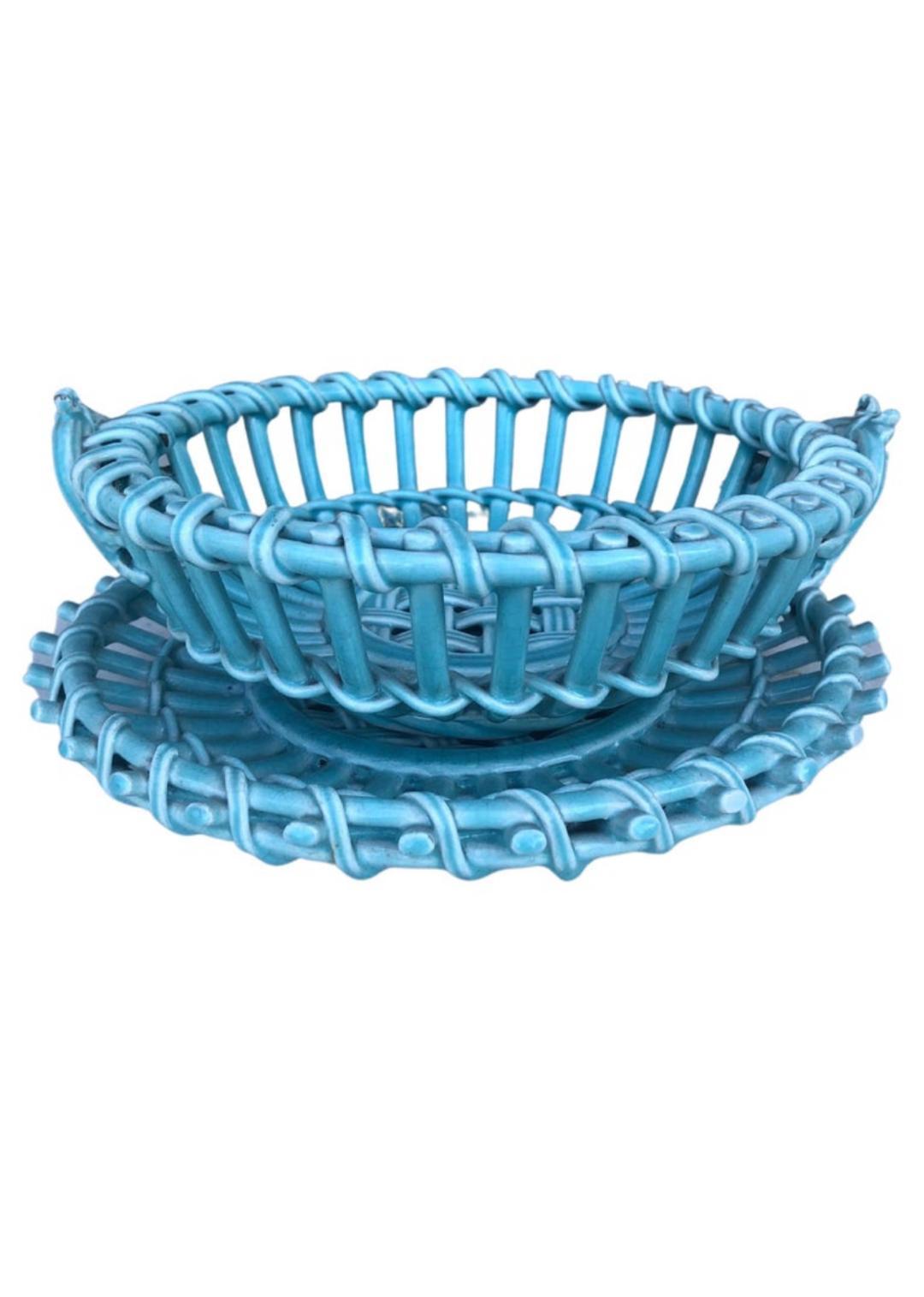 Début du 20ème siècle Assiette en majolique à huîtres et turquoise de Sarreguemines, vers 1900 en vente