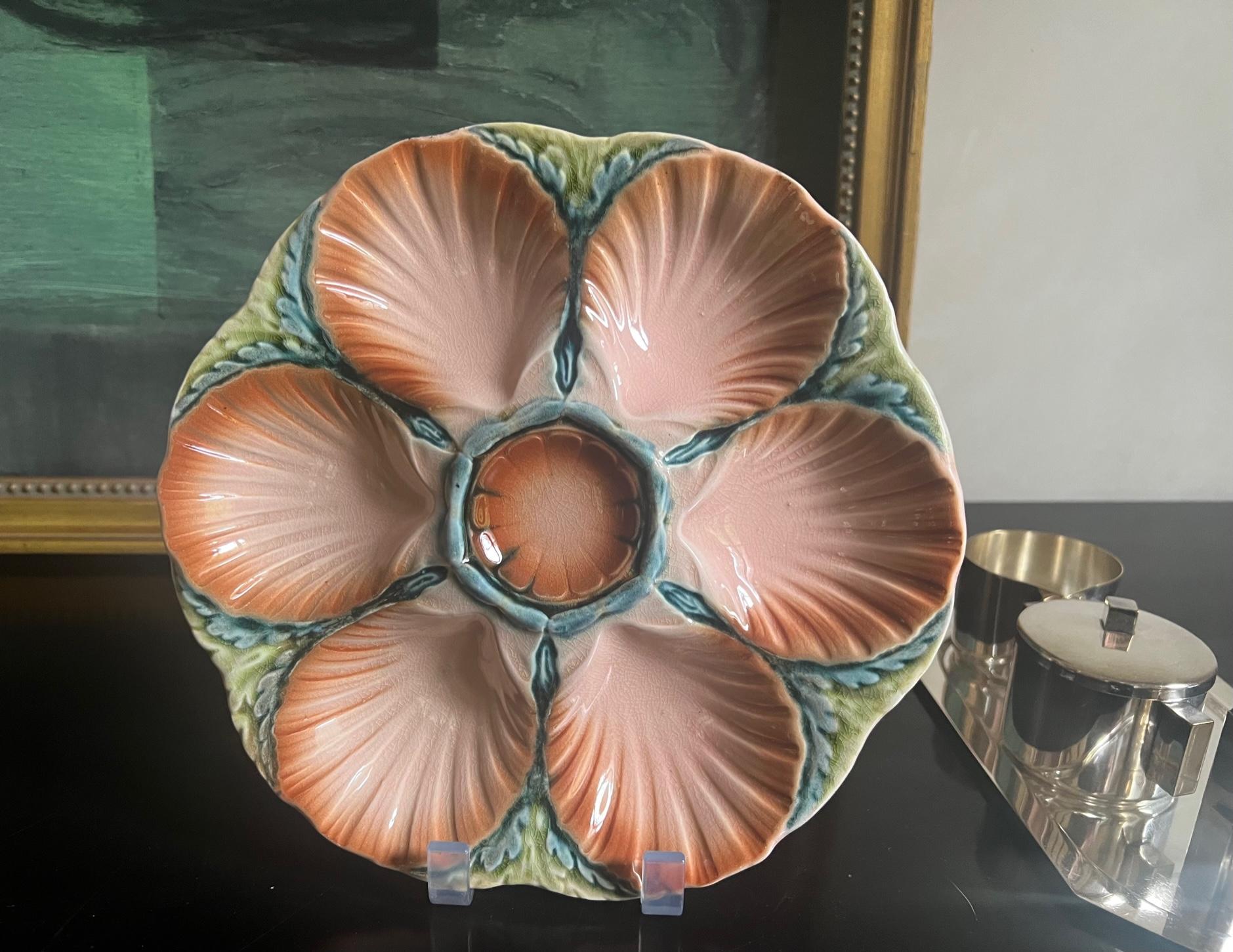 French Majolica Oyster Plate by Sarreguemines, C. 1890's In Good Condition In Ross, CA