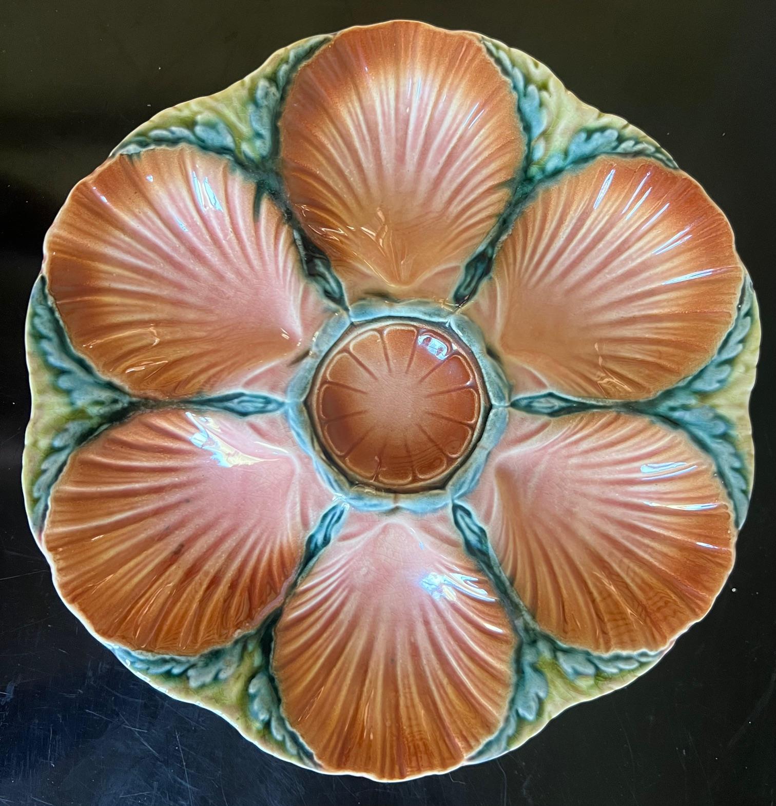 Piatto da ostrica in maiolica francese di Sarreguemines, C.I.C. In condizioni buone a Ross, CA