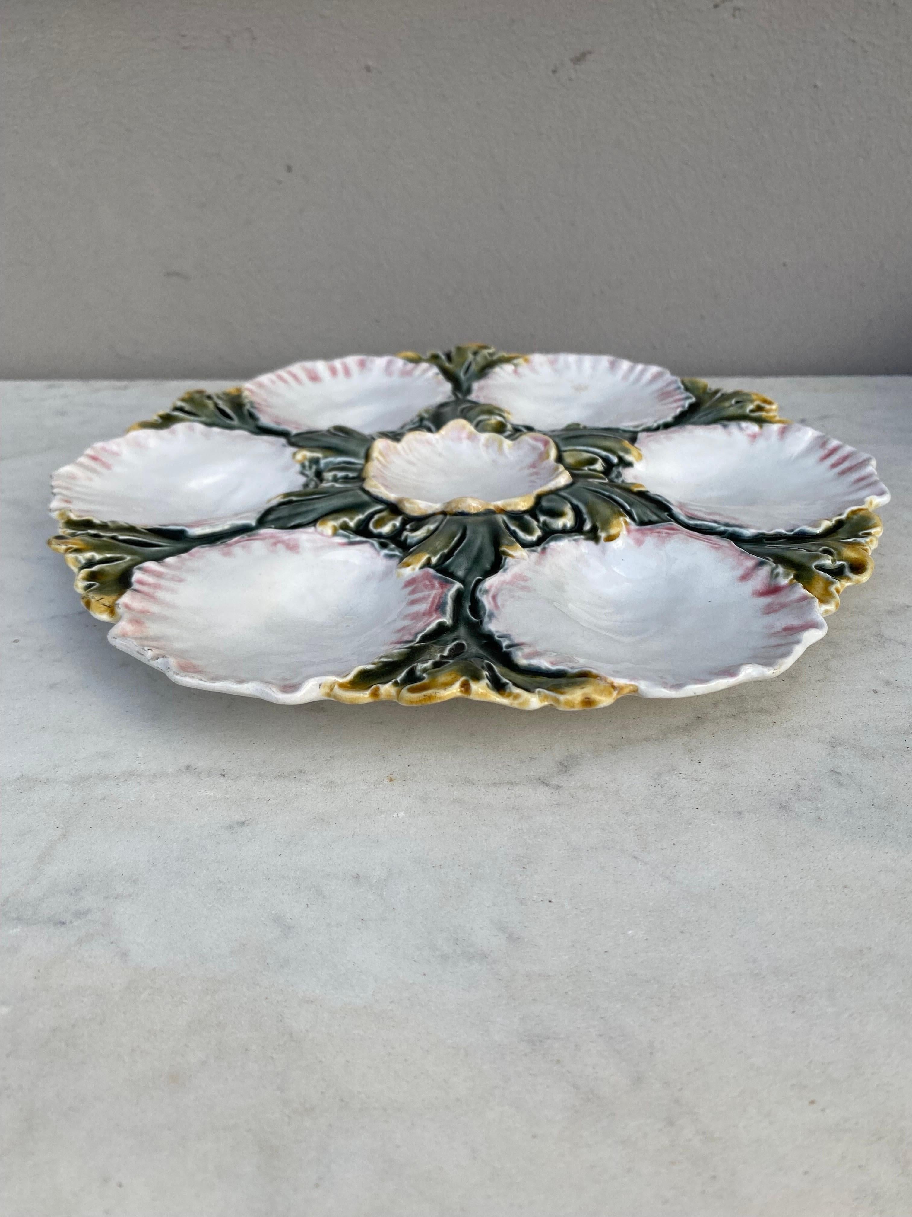 French Majolica Oyster Plate, circa 1890 In Good Condition In Austin, TX