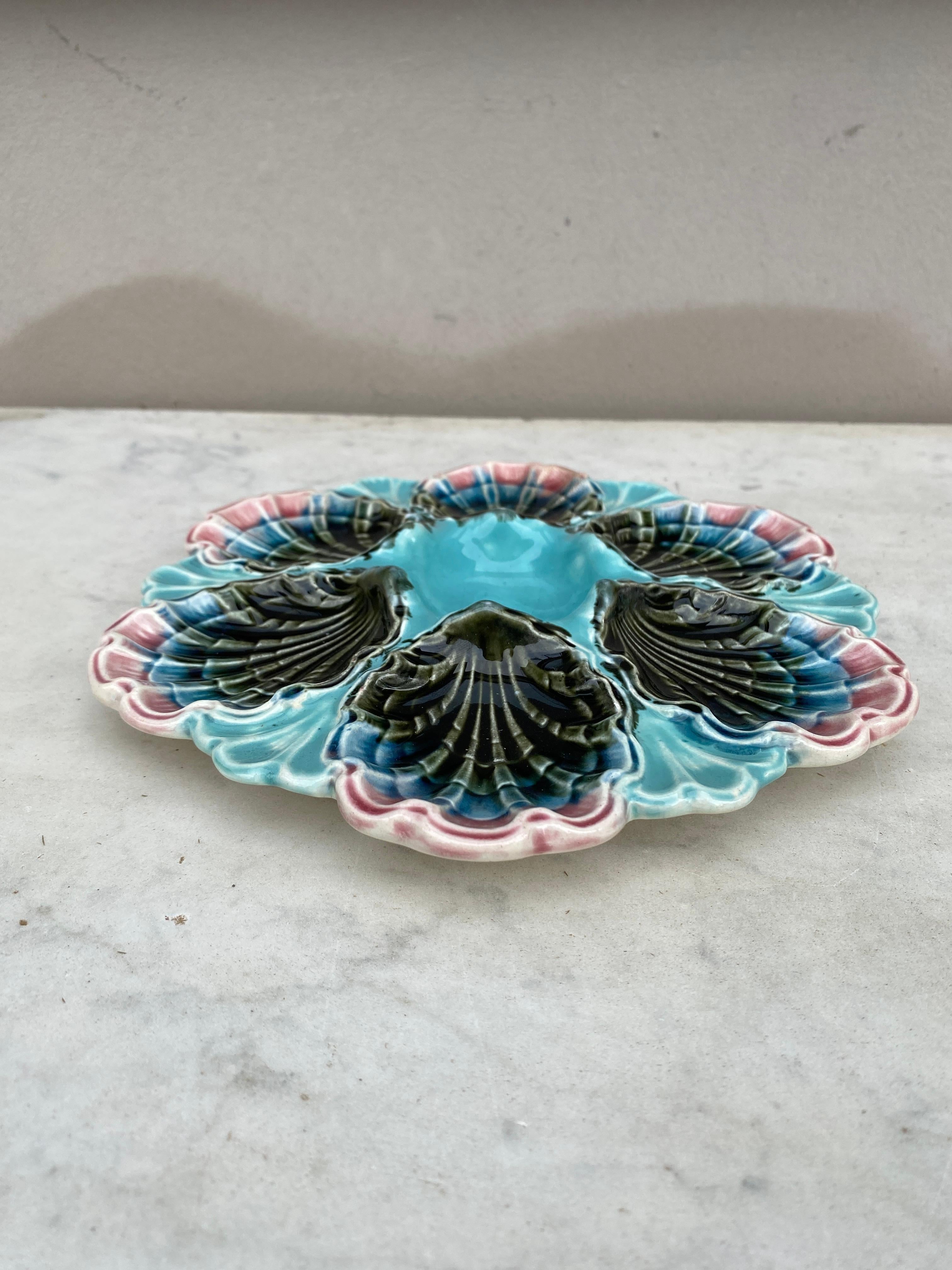 Late Victorian French Majolica Oyster Plate Fives Lille, circa 1890