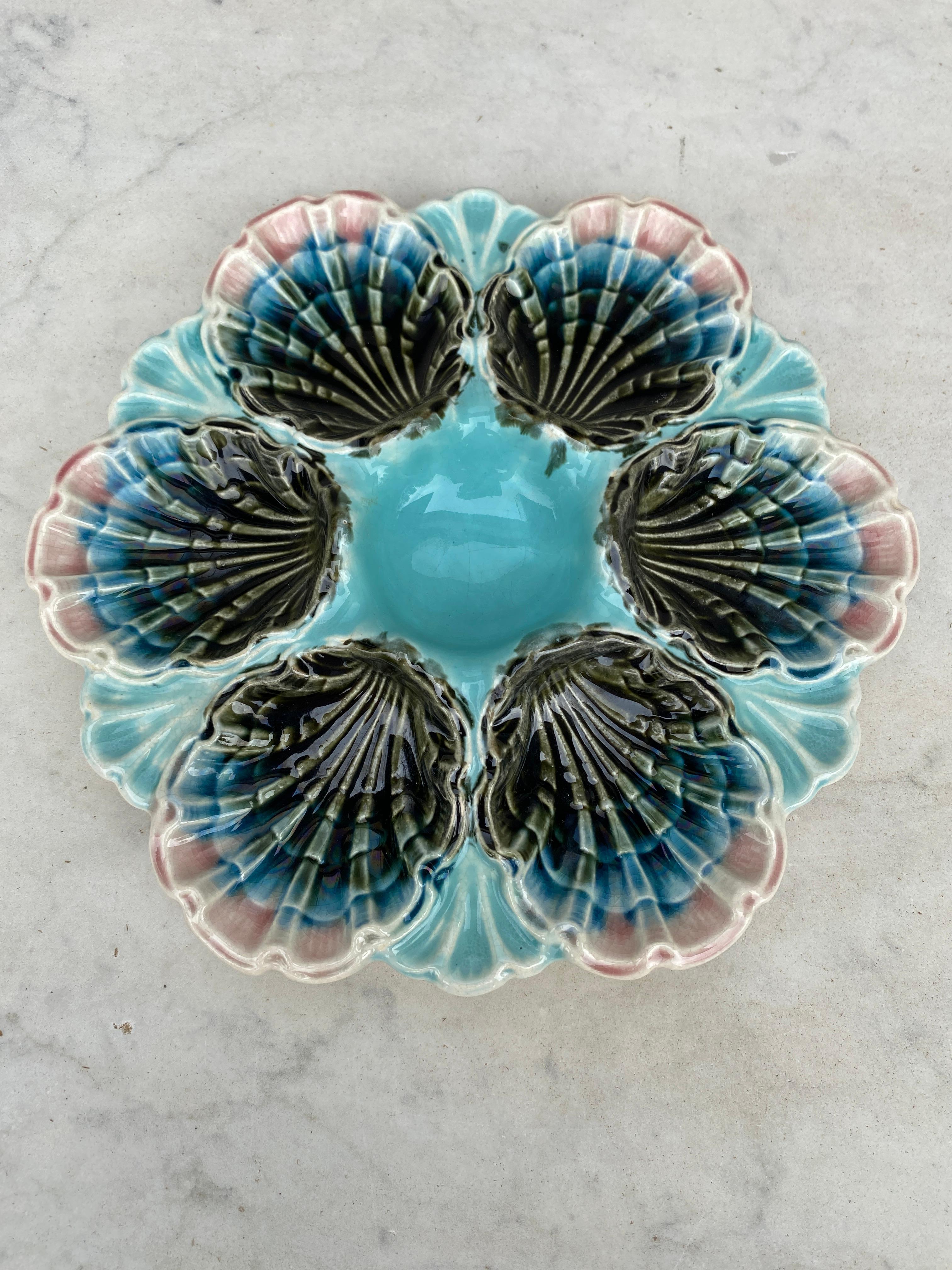 Late Victorian French Majolica Oyster Plate Fives Lille, circa 1890