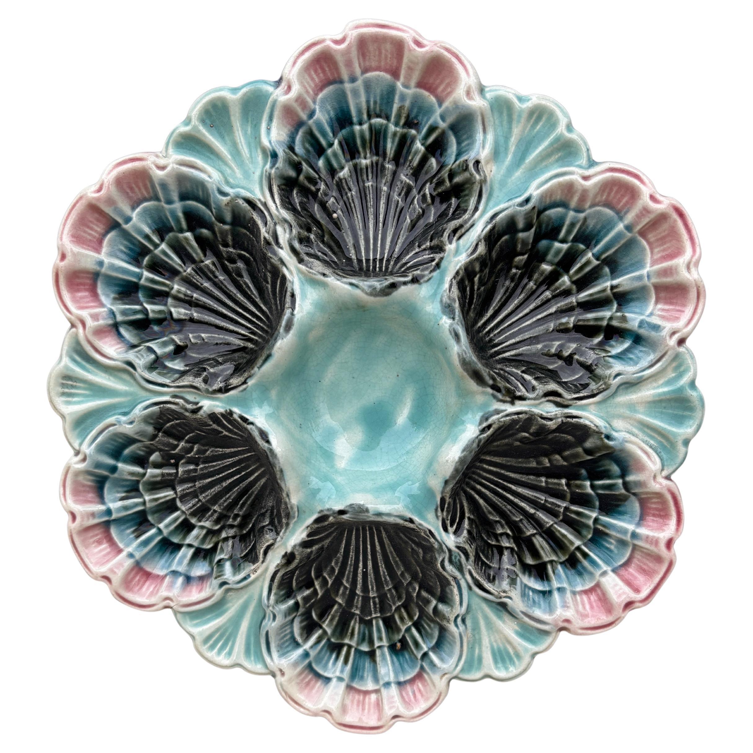 Assiette à huîtres en majolique française Fives Lille, datant d
environ 1890