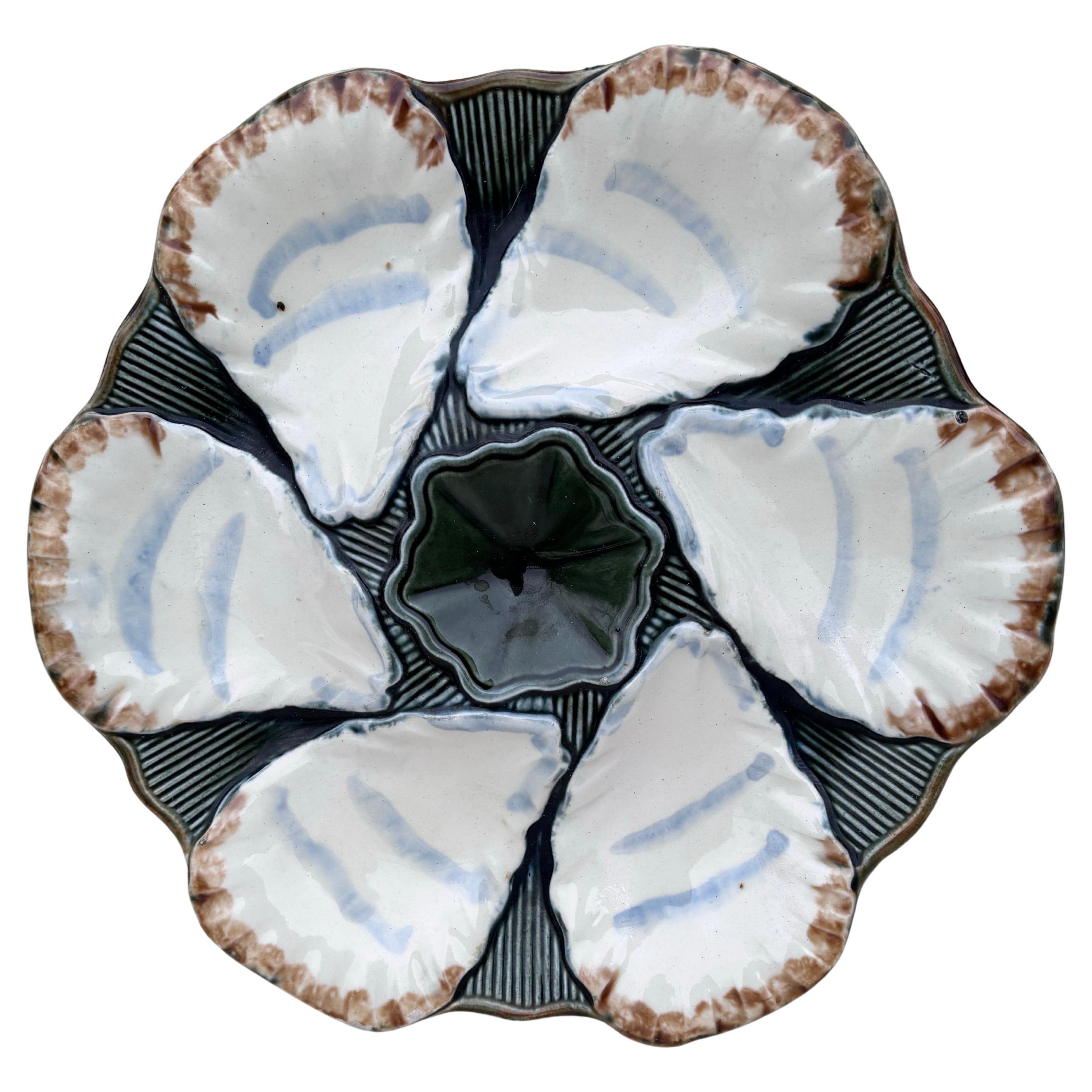 Piatto ostrica in maiolica francese Longchamp, 1900 circa