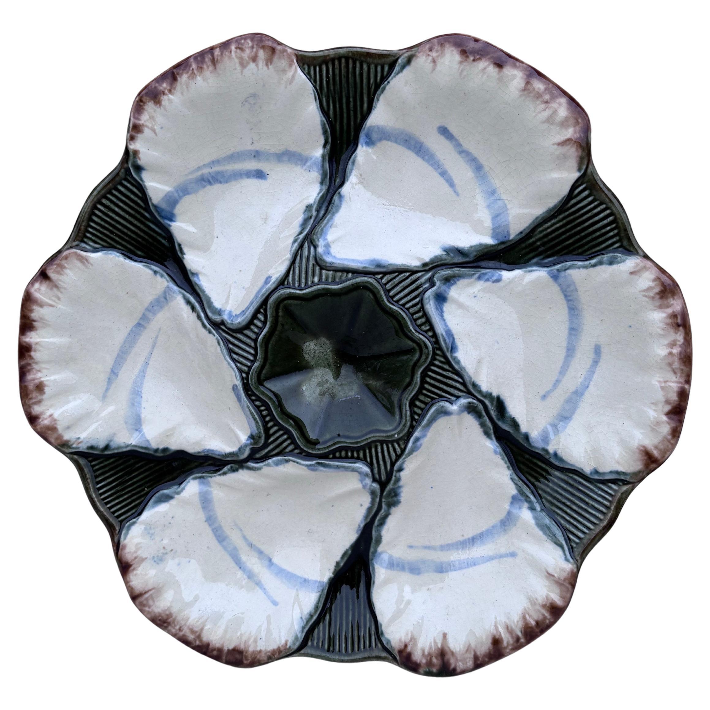 French Majolica Oyster Plate Longchamp, circa 1900 For Sale
