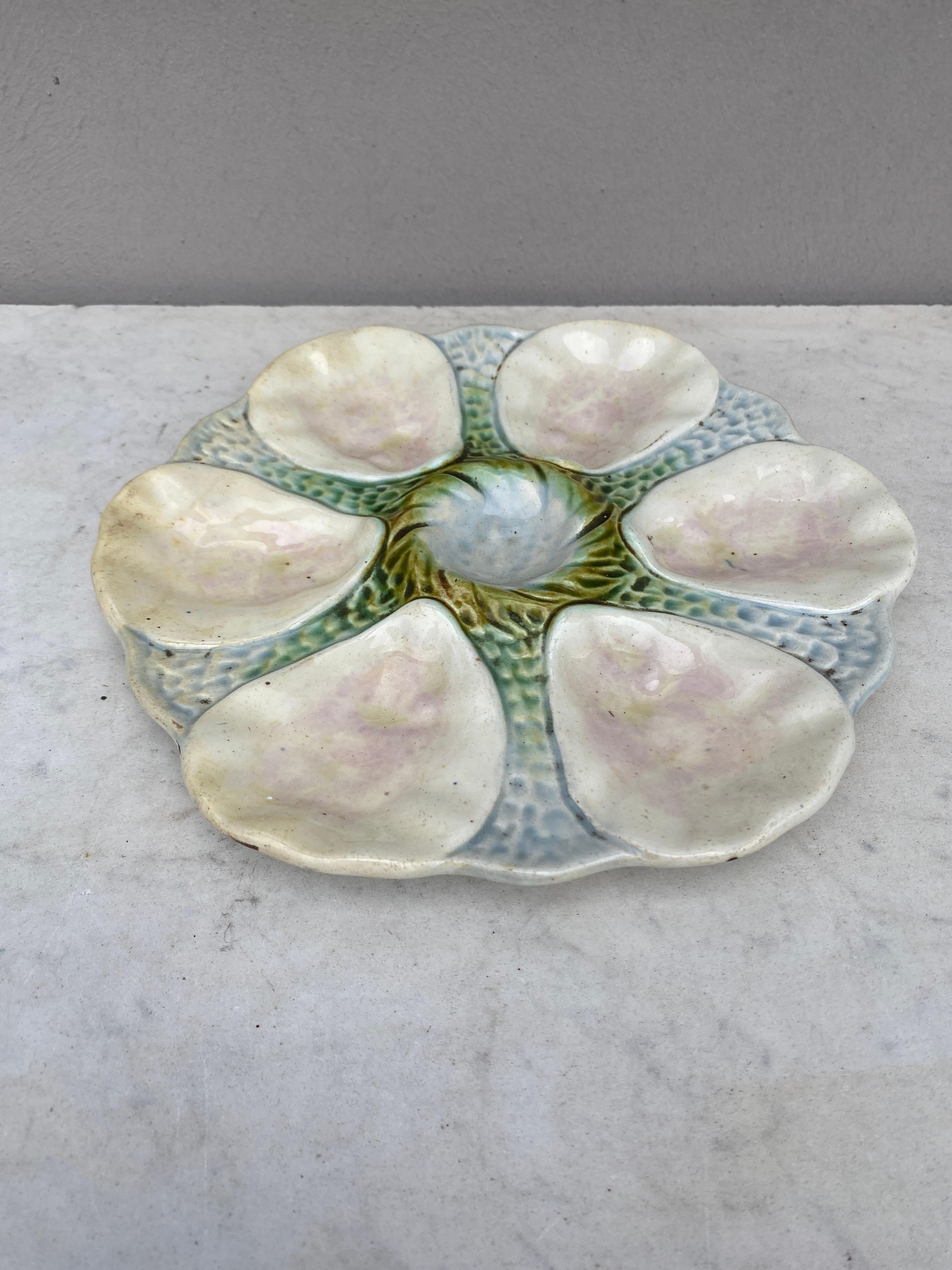 French Majolica oyster plate Orchies, circa 1900.
  