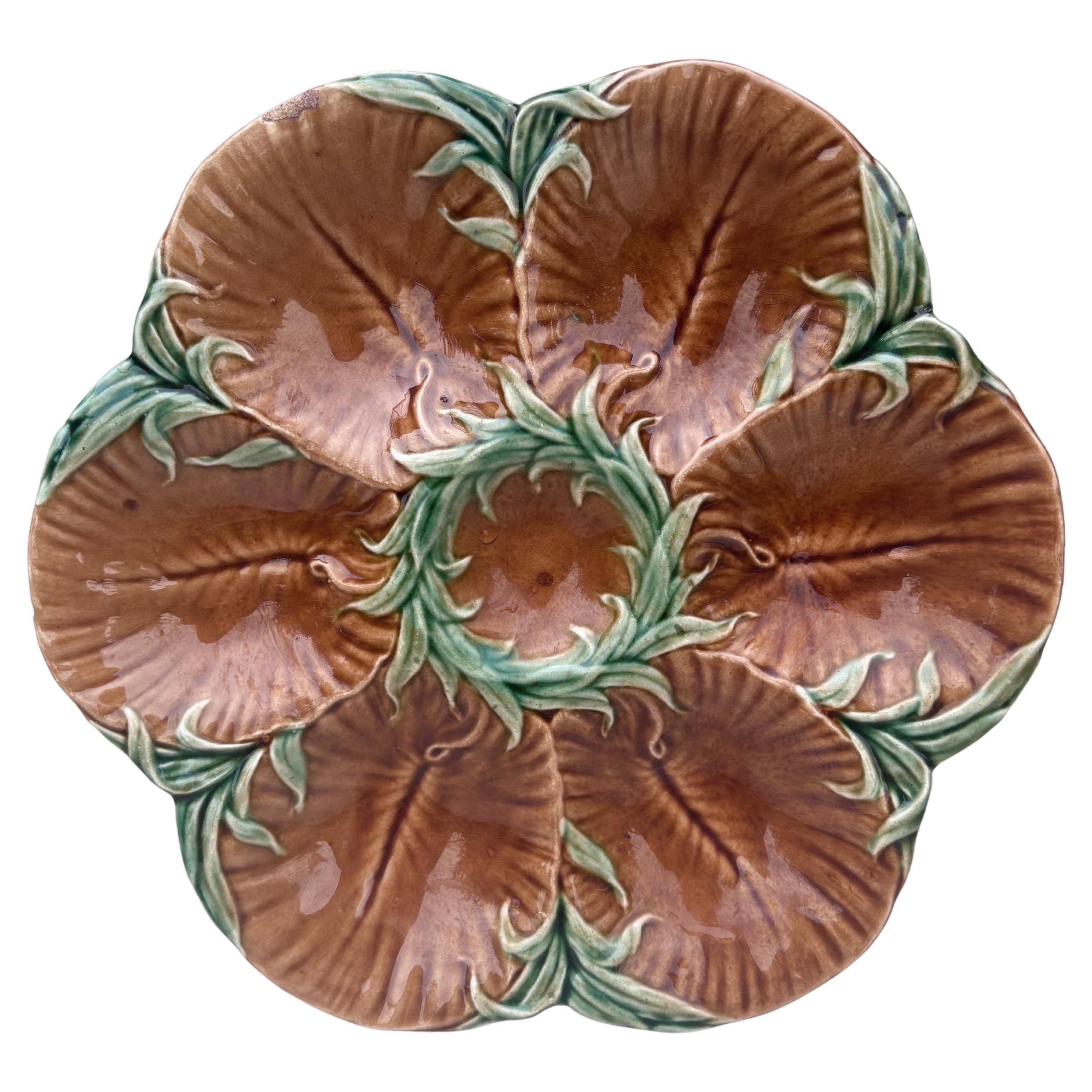 French Provincial French Majolica Oyster Plate Orchies, circa 1900 For Sale