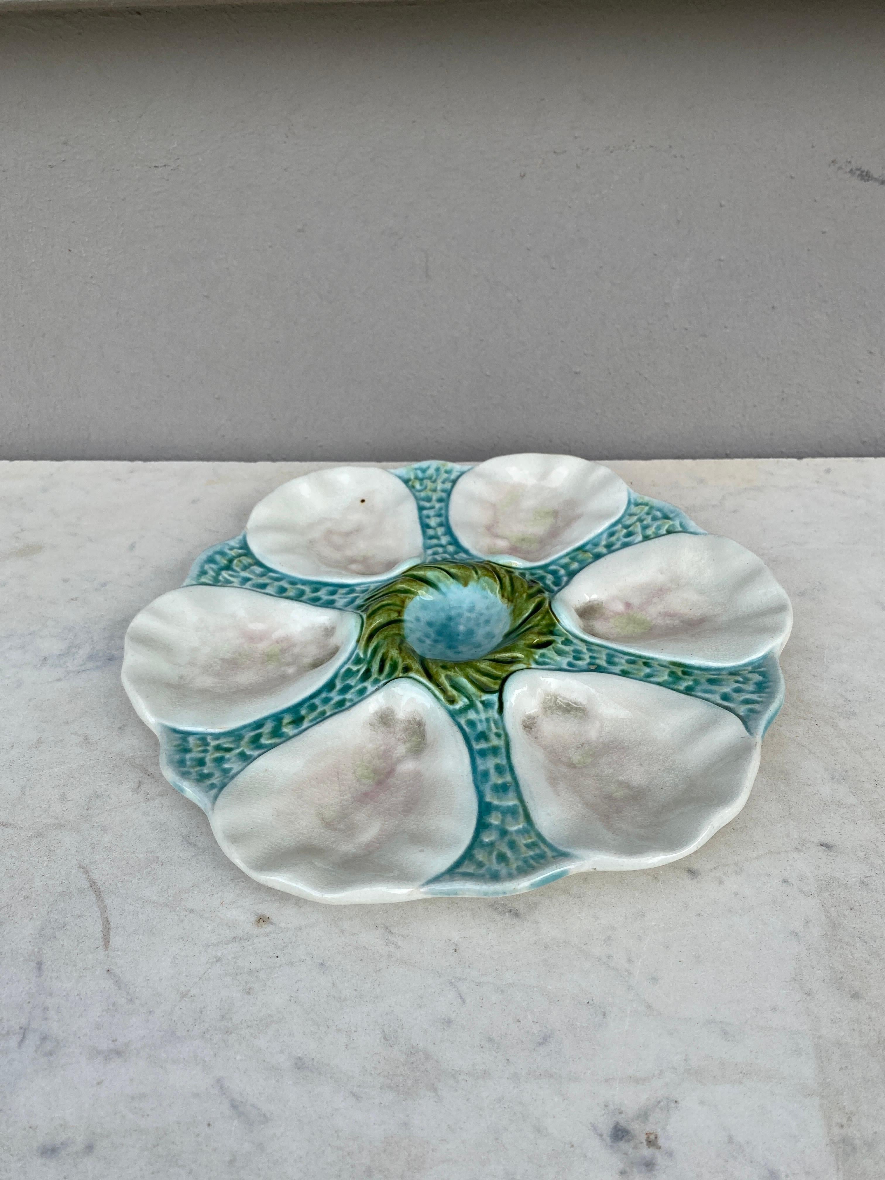 French Majolica Oyster Plate Orchies, circa 1900 In Good Condition In Austin, TX