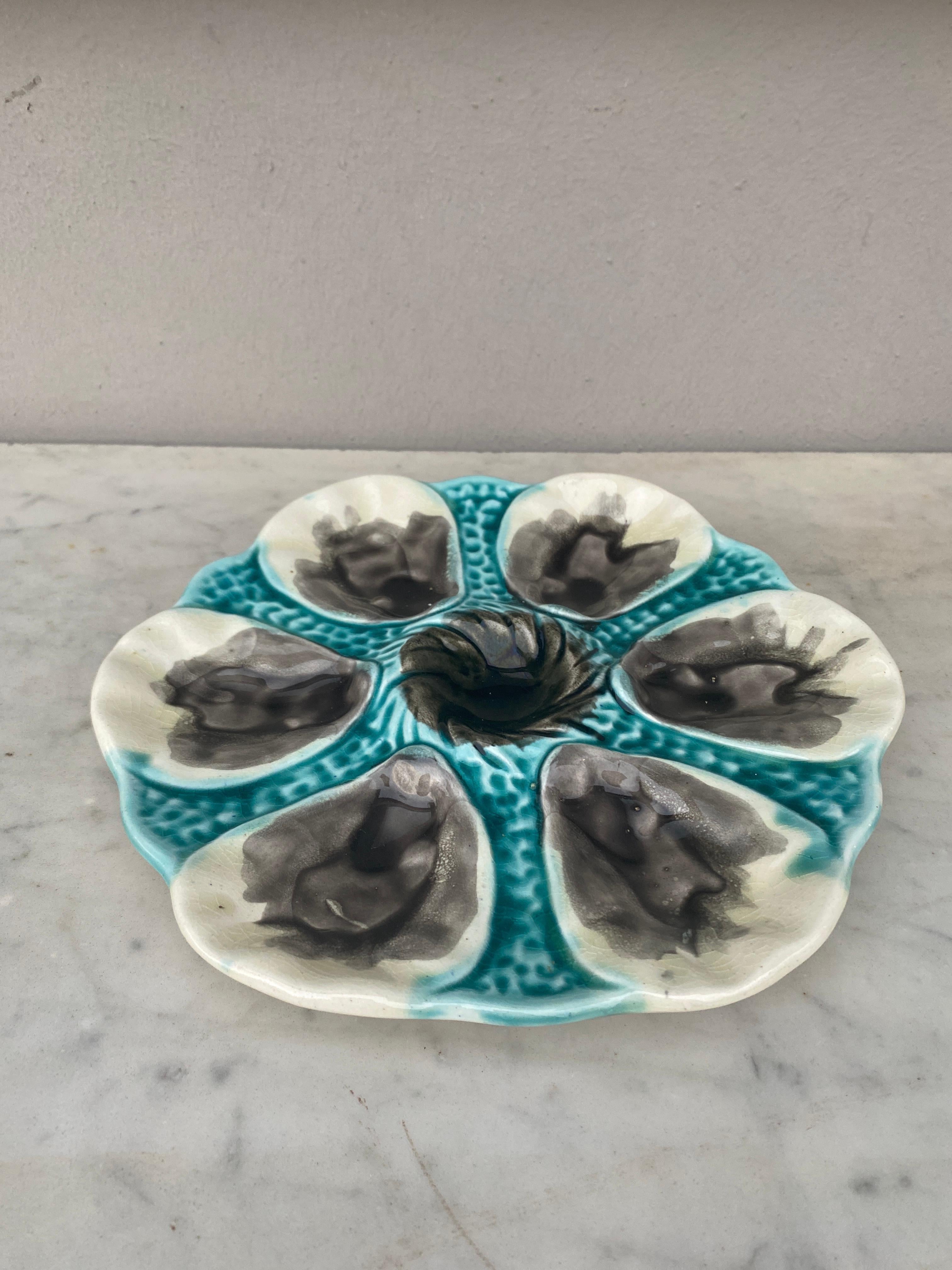 French Majolica oyster plate Orchies, circa 1910.