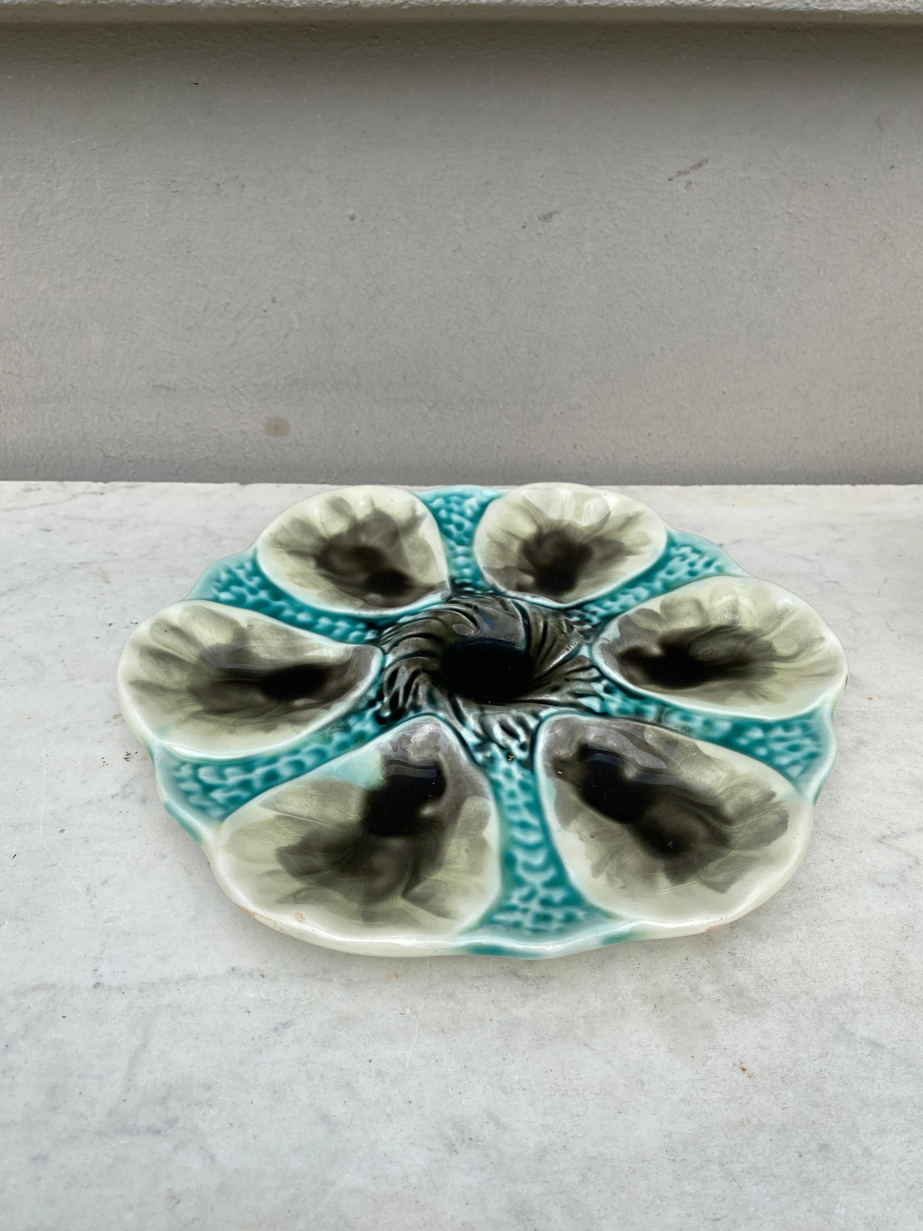 French Provincial French Majolica Oyster Plate Orchies, circa 1910 For Sale
