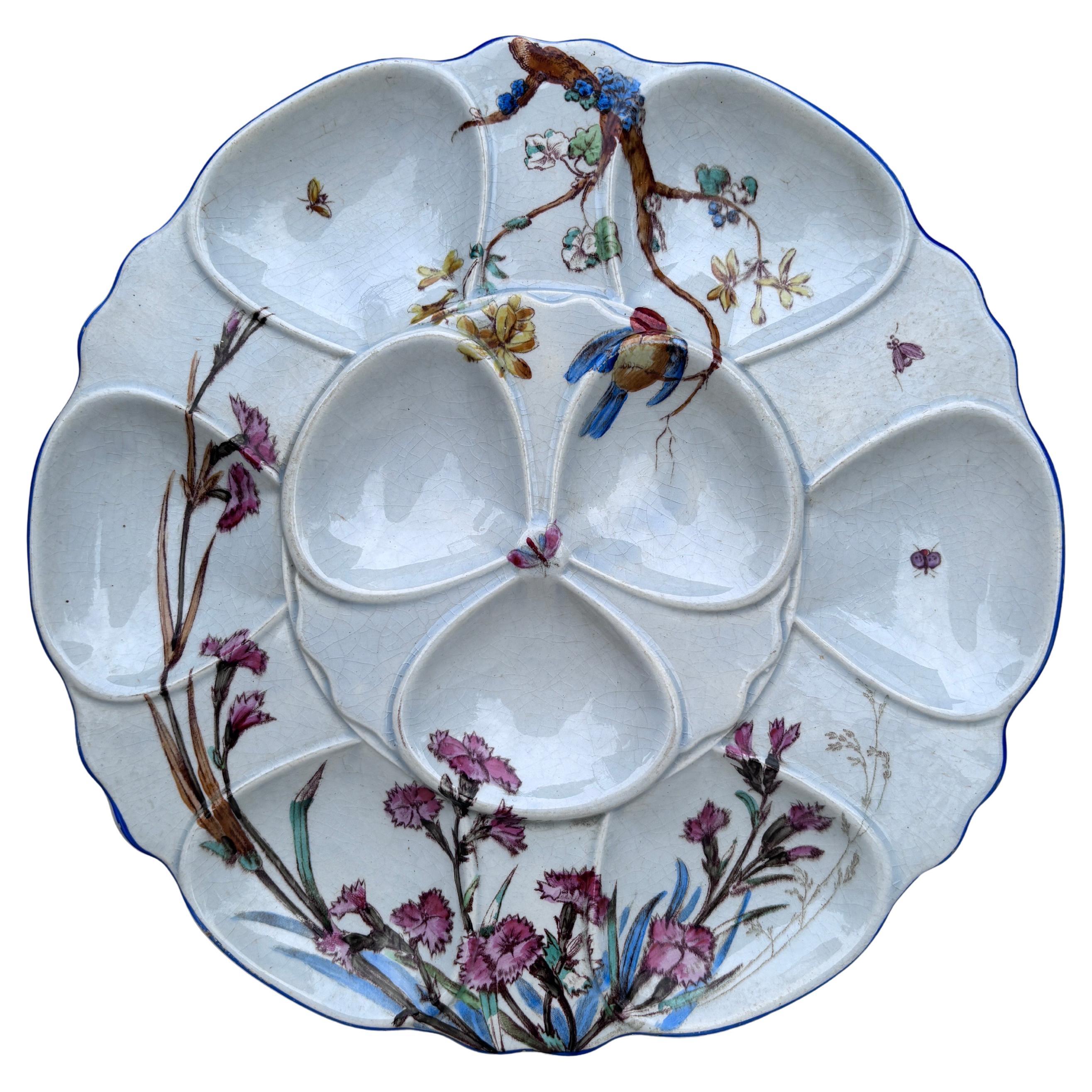 Piatto per ostriche in maiolica francese Orchies, 1910 circa In condizioni buone in vendita a Austin, TX