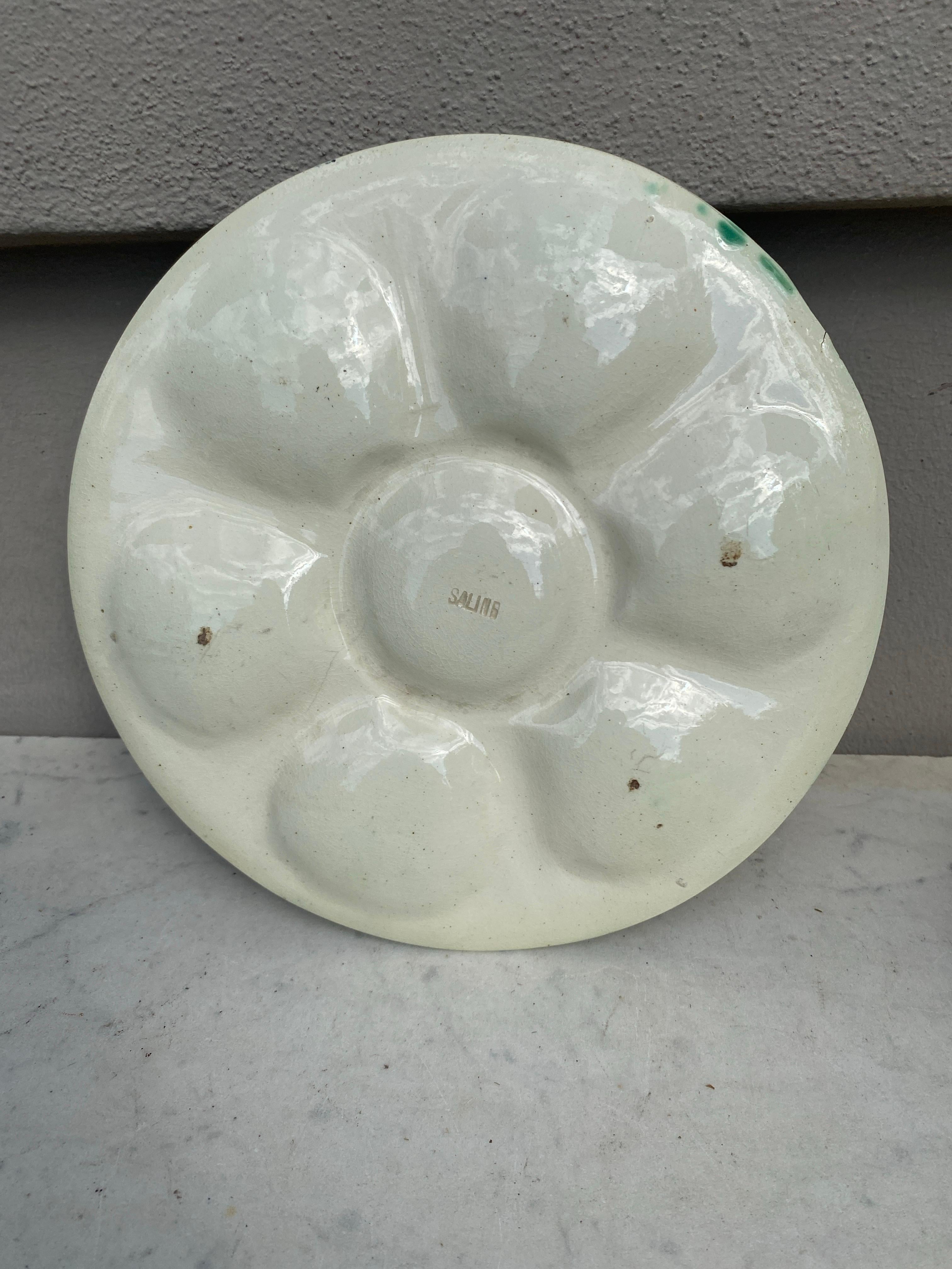 French Majolica Oyster Plate Salins, circa 1890 In Good Condition For Sale In Austin, TX