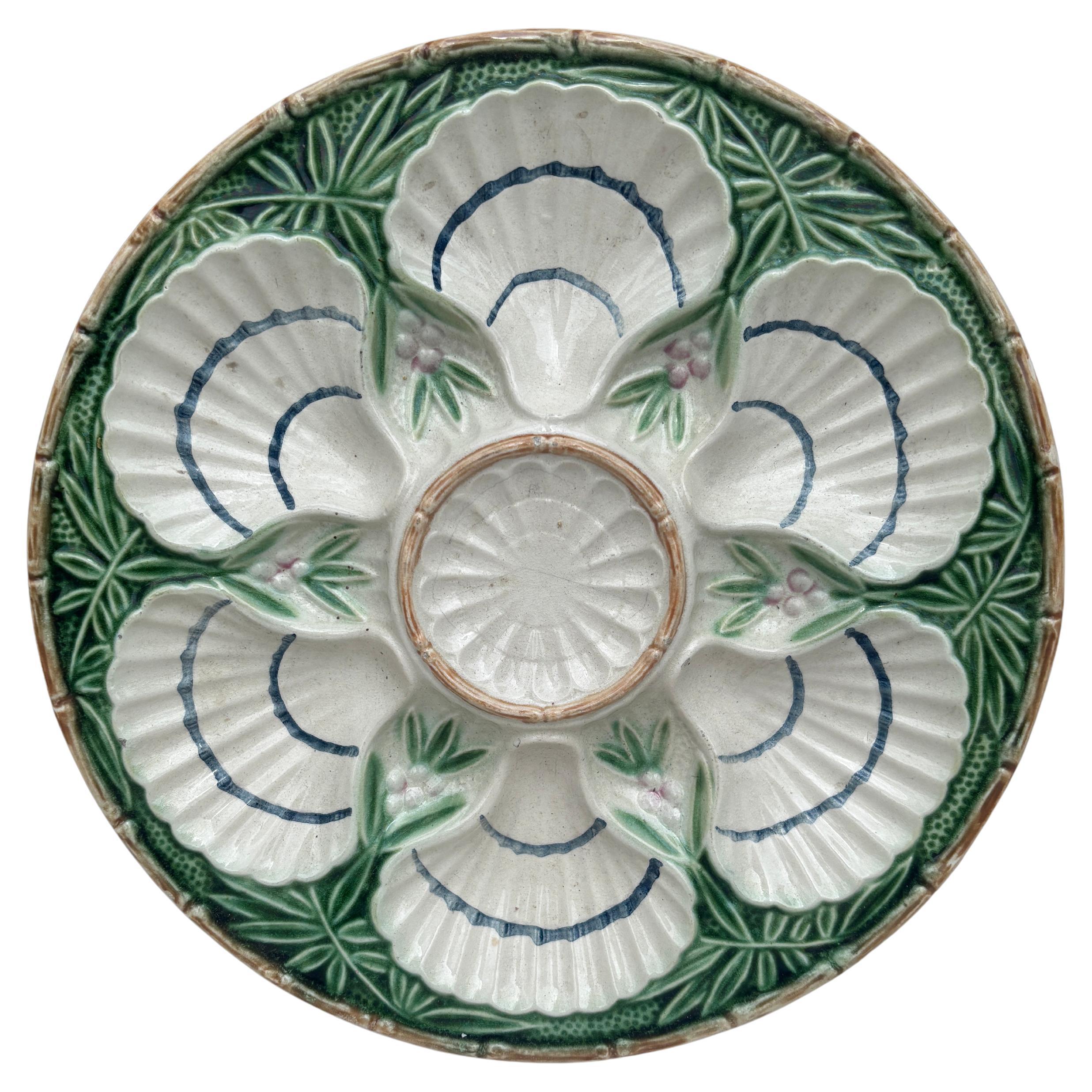 Piatto per ostriche in maiolica francese Salins, 1890 circa in vendita